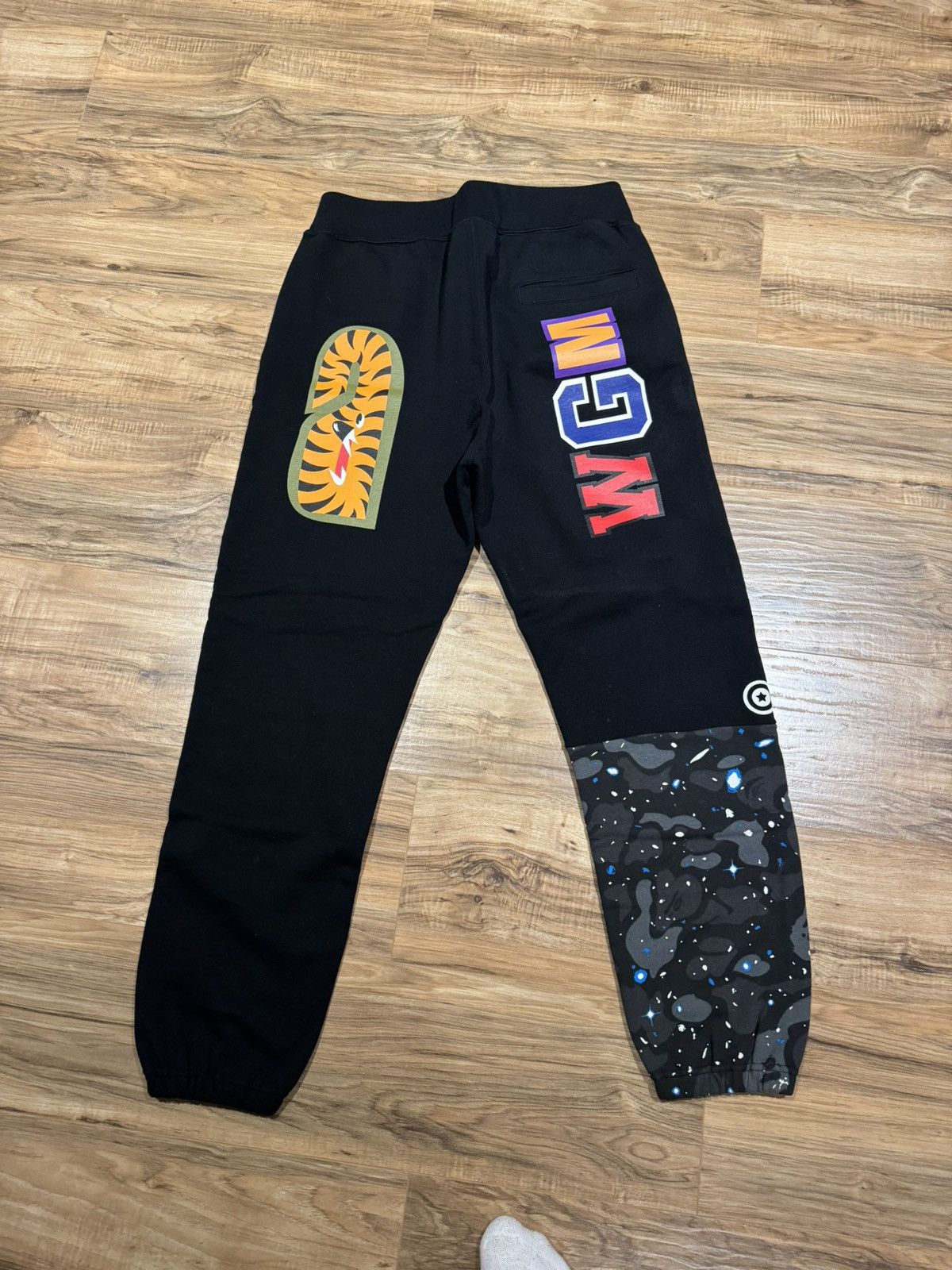 Bape Space Camo Shark Sweat Pants Size US 32 / EU 48 - 2 Thumbnail