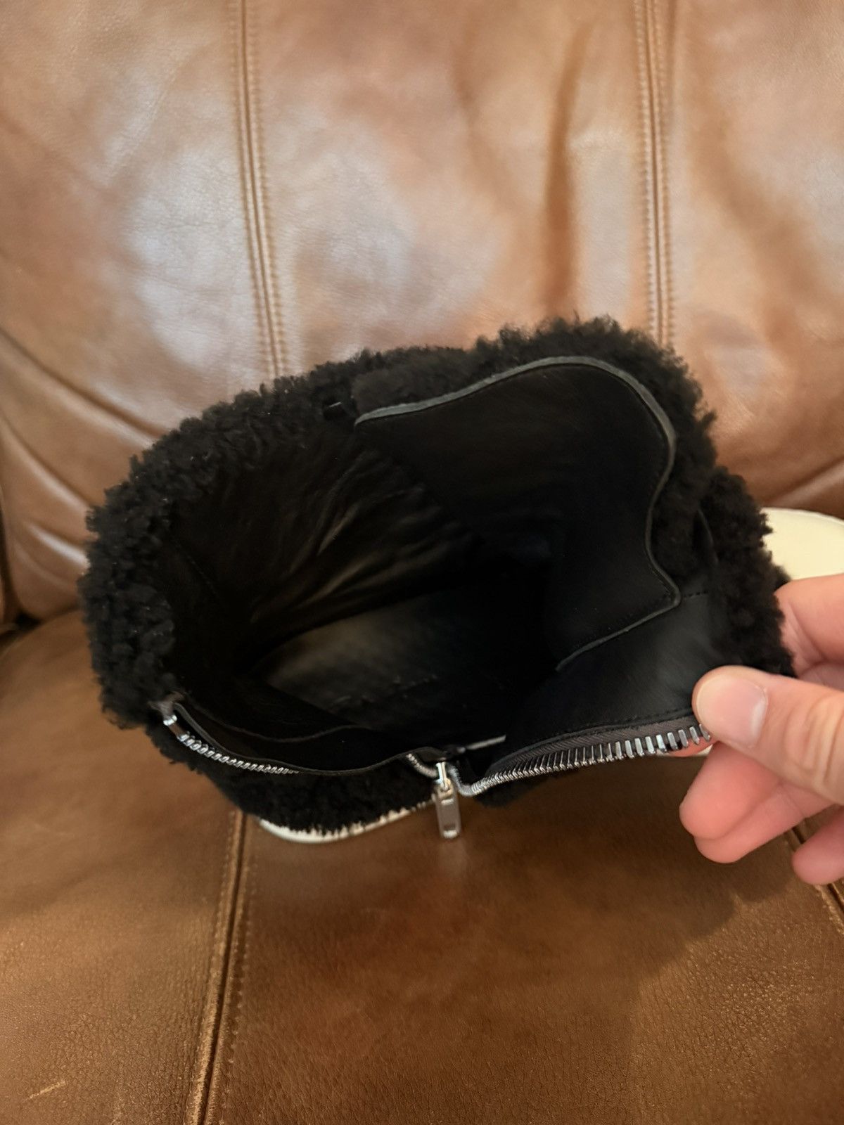 Rick Owens Rick Owens Shearling Lamb Ramones High 44.5 Black Milk Size US 11.5 / EU 44-45 - 9 Thumbnail