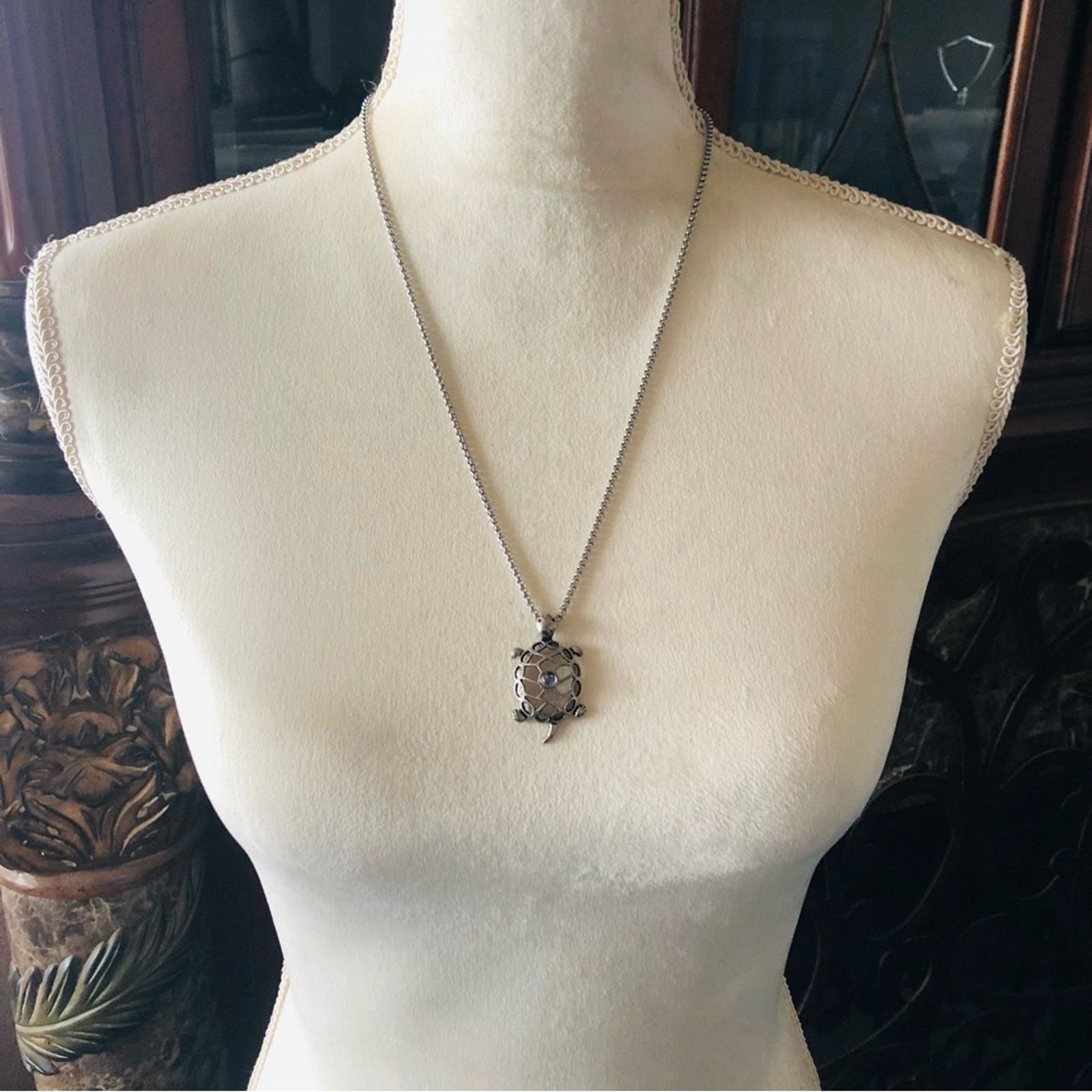 Jewelry Galaxy stone turtle pendant on chain necklace Size ONE SIZE - 8 Thumbnail