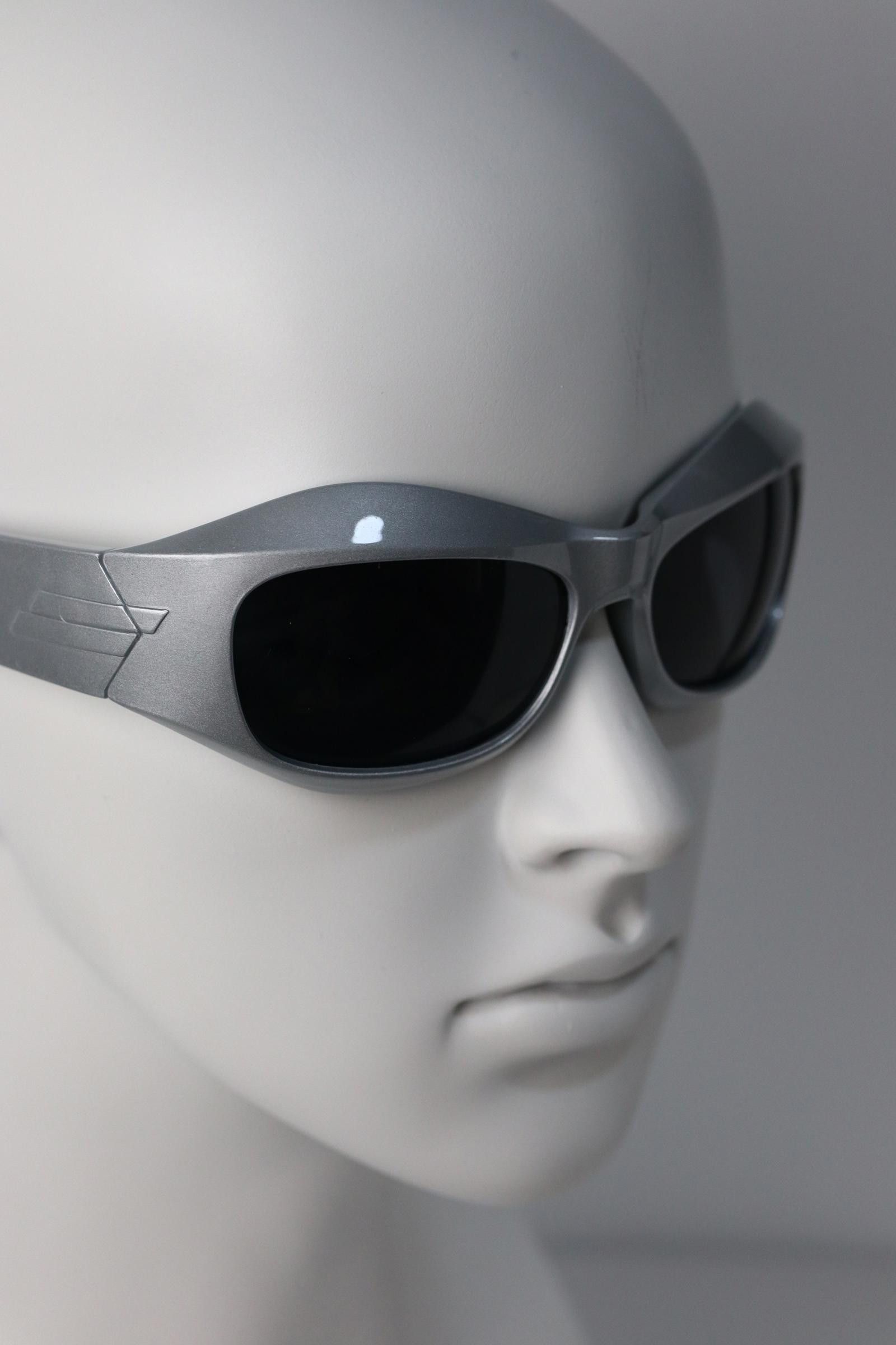 Other Y2k Avant Garde Futuristic Silver Black Sunglasses Unisex OS Size ONE SIZE - 4 Thumbnail