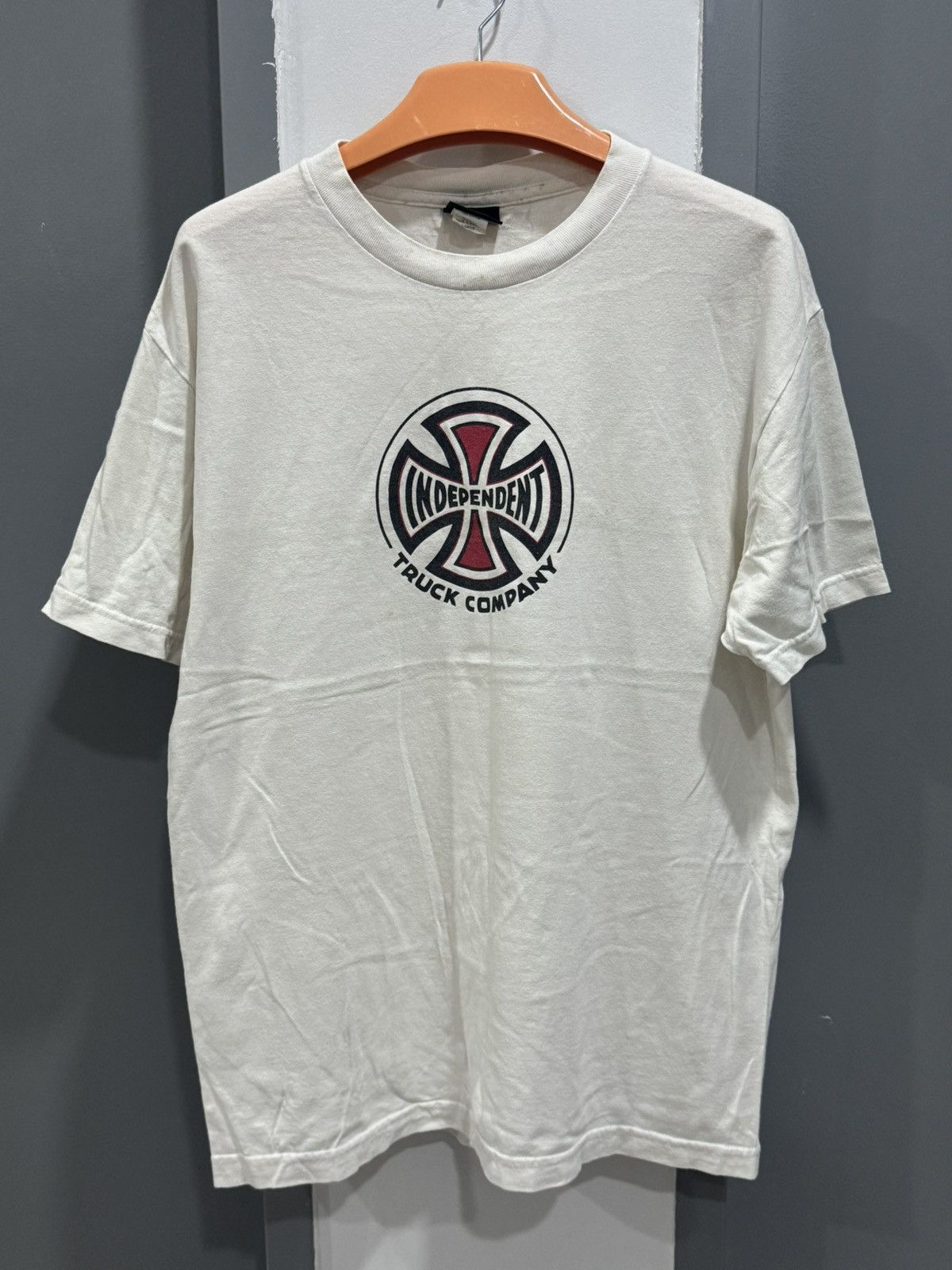INDEPENDENT truck company - vintage tshirt