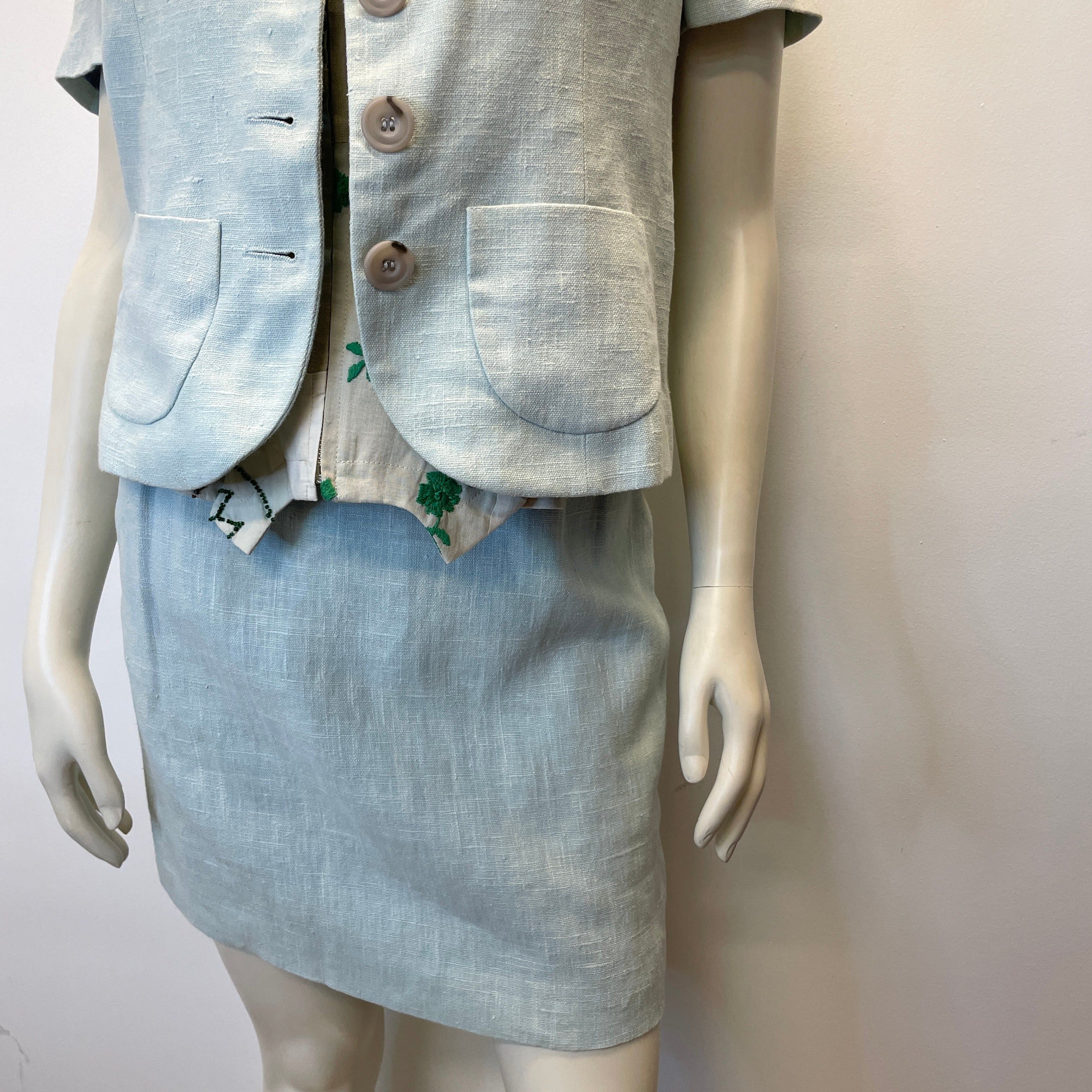 Dolce & Gabbana Dolce & Gabbana Vintage Designer Linen Skirt Suit Made In Italy Size Small Size S / US 4 / IT 40 - 2 Thumbnail