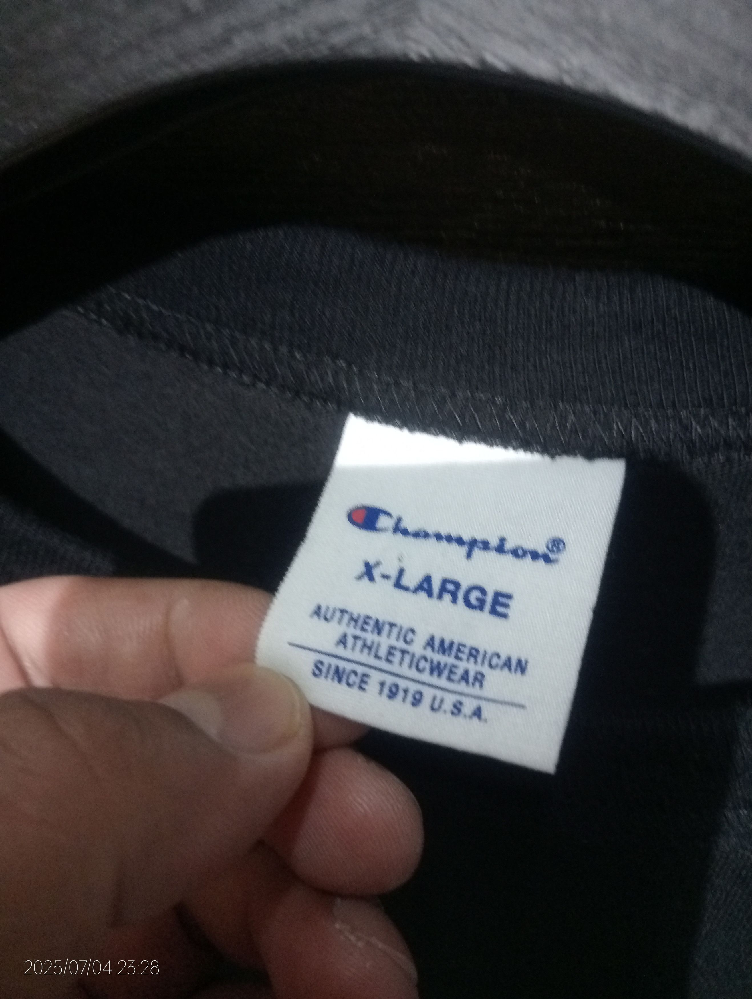 Champion Vintage Champion Plain Long Sleeve Tshirt Size US L / EU 52-54 / 3 - 5 Thumbnail