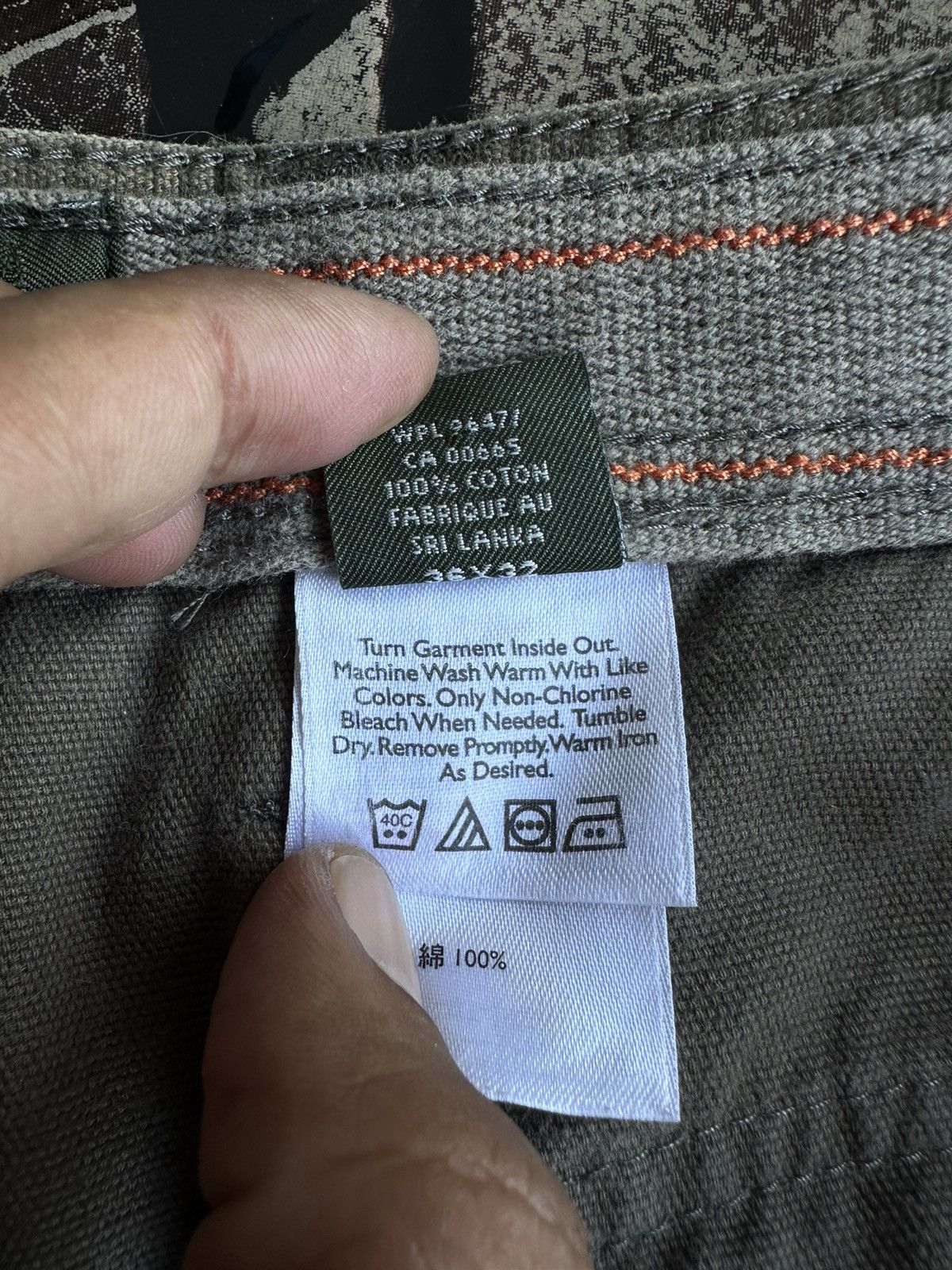 Eddie Bauer × Vintage Vintage Eddie Bauer Baggy Sunfaded Cargo Pant D161 Size US 36 / EU 52 - 9 Thumbnail