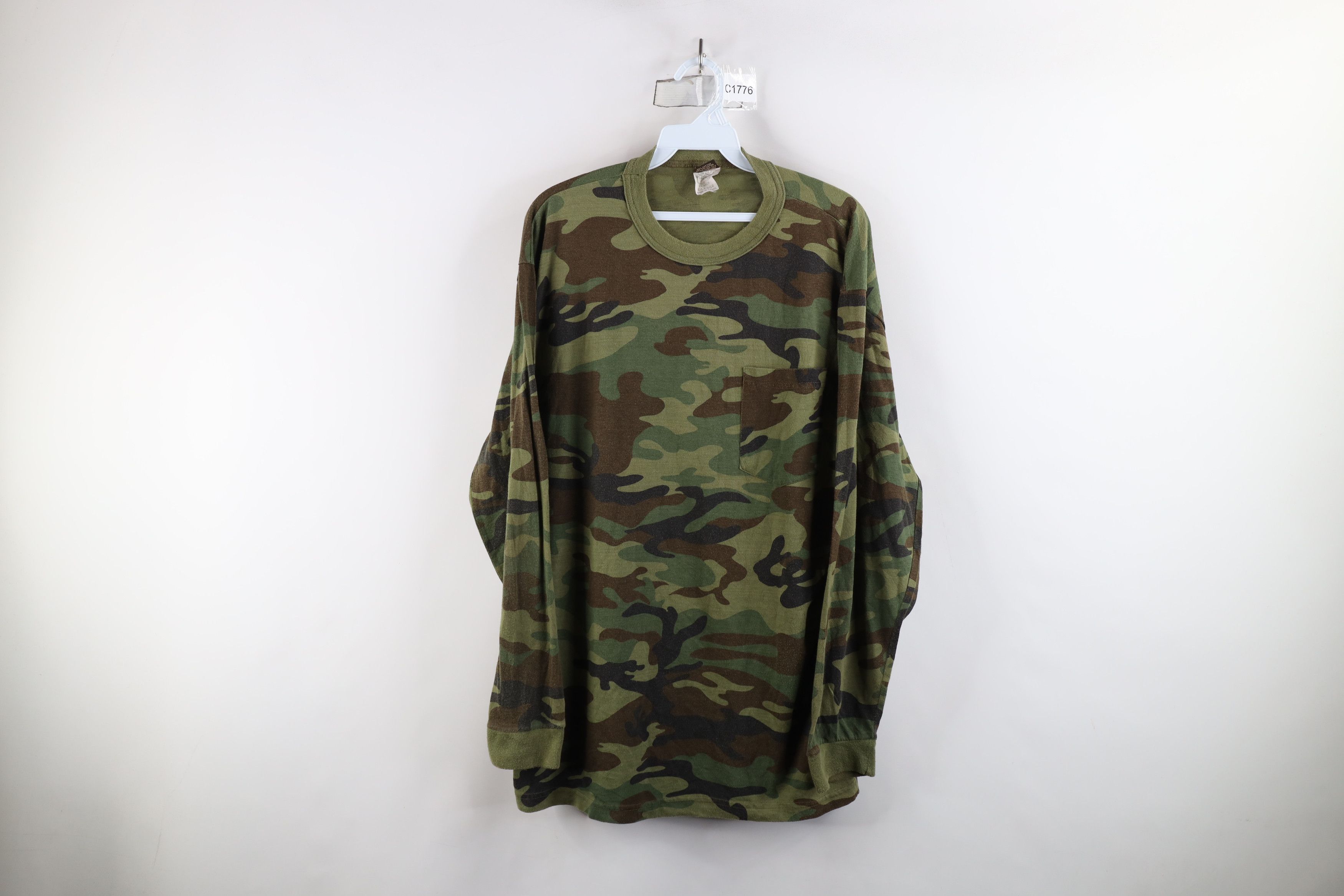 Vintage Vintage 90s Streetwear Thin Camouflage Long Sleeve T-Shirt Size US XL / EU 56 / 4 - 1 Thumbnail