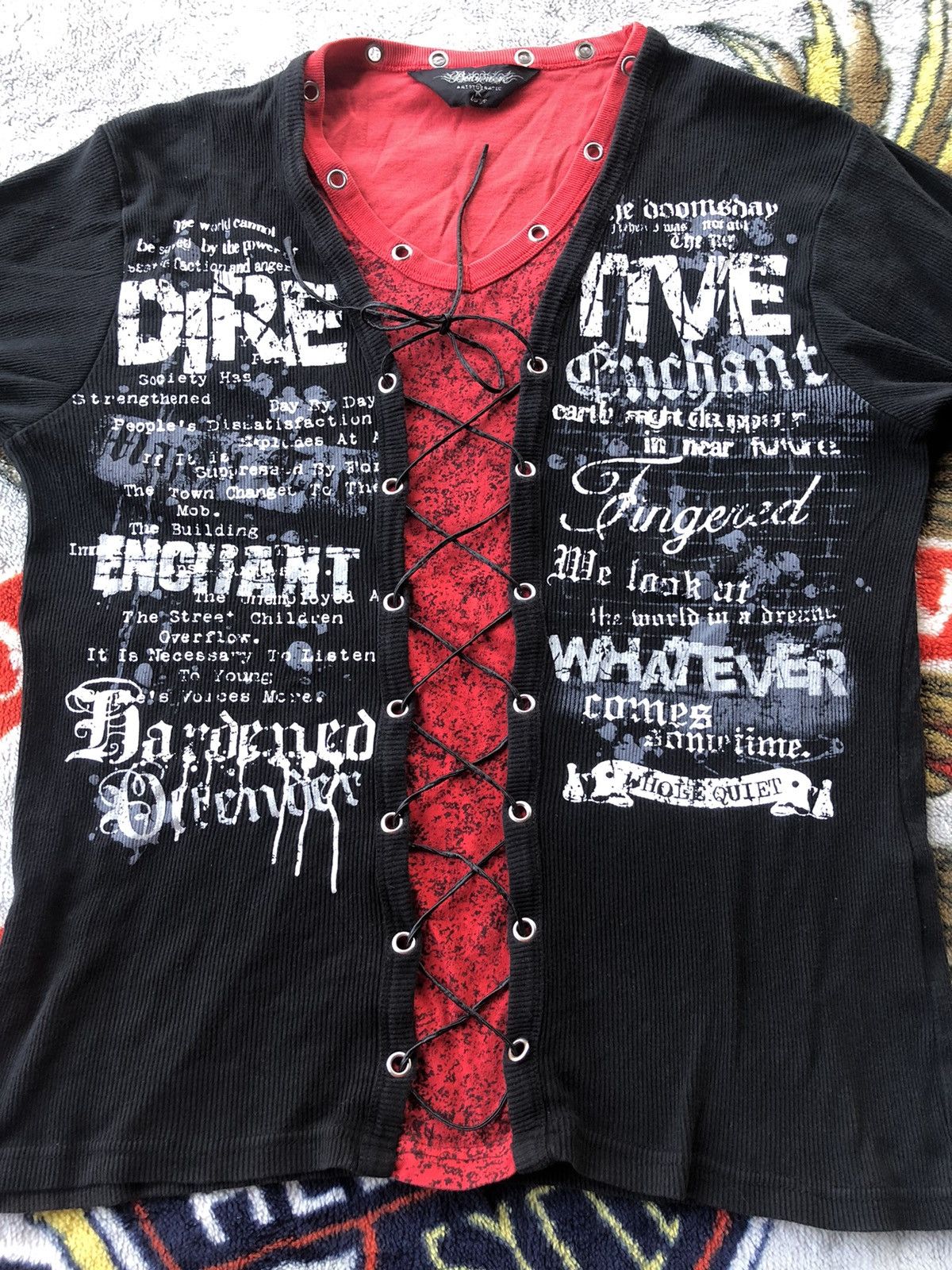 Japanese Brand Vintage Japanese Brand Punk Design Shirt Tee Size US L / EU 52-54 / 3 - 13 Thumbnail