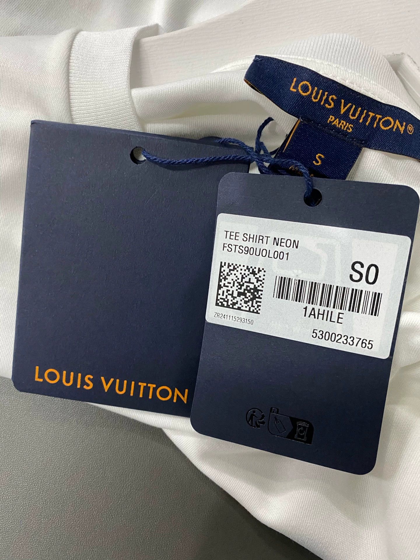 Louis Vuitton LV script logo short-sleeve tee size S Size S / US 4 / IT 40 - 7 Thumbnail