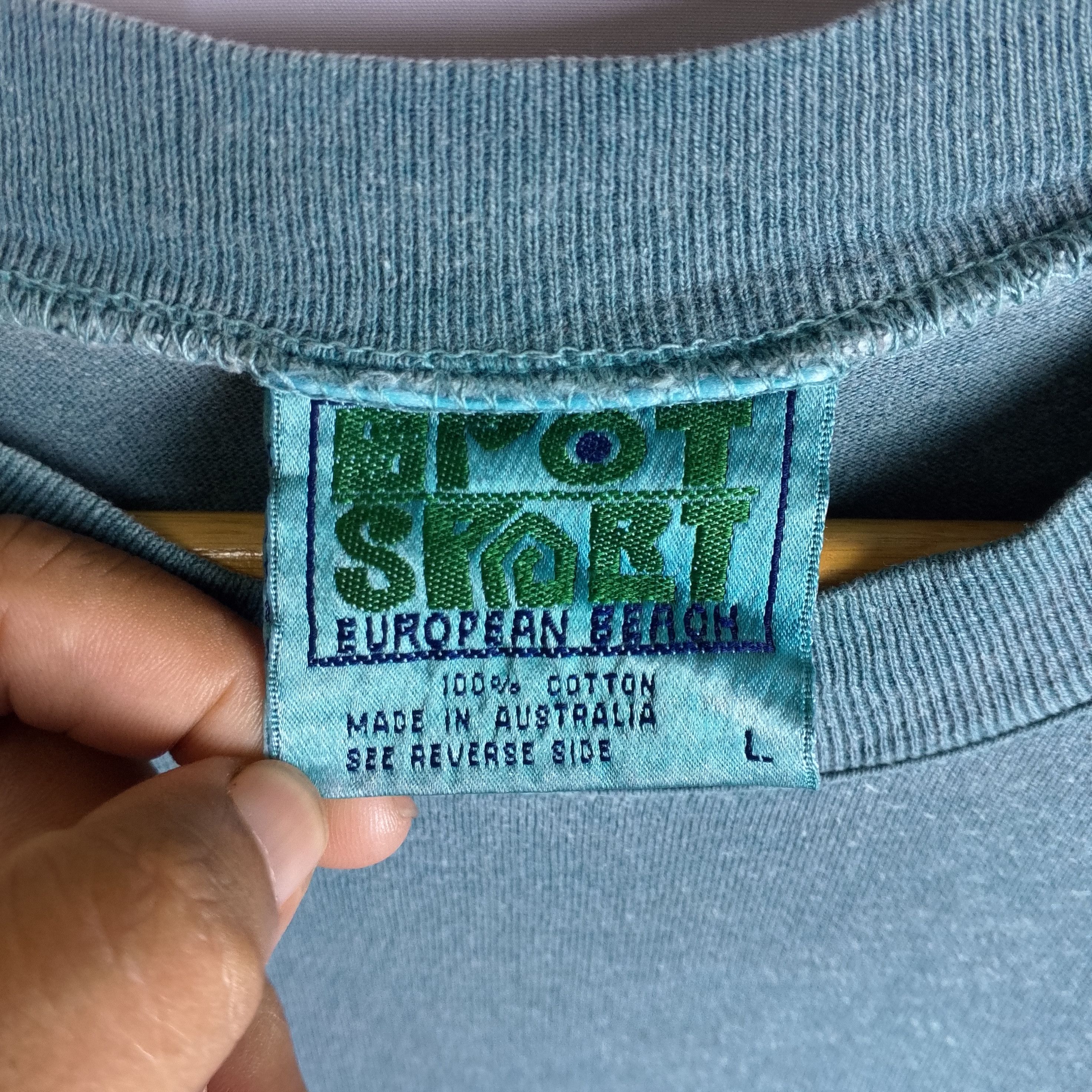 Vintage Vintage 90s Spot Sport Wild n Crazy Guy Tee Size US L / EU 52-54 / 3 - 9 Thumbnail
