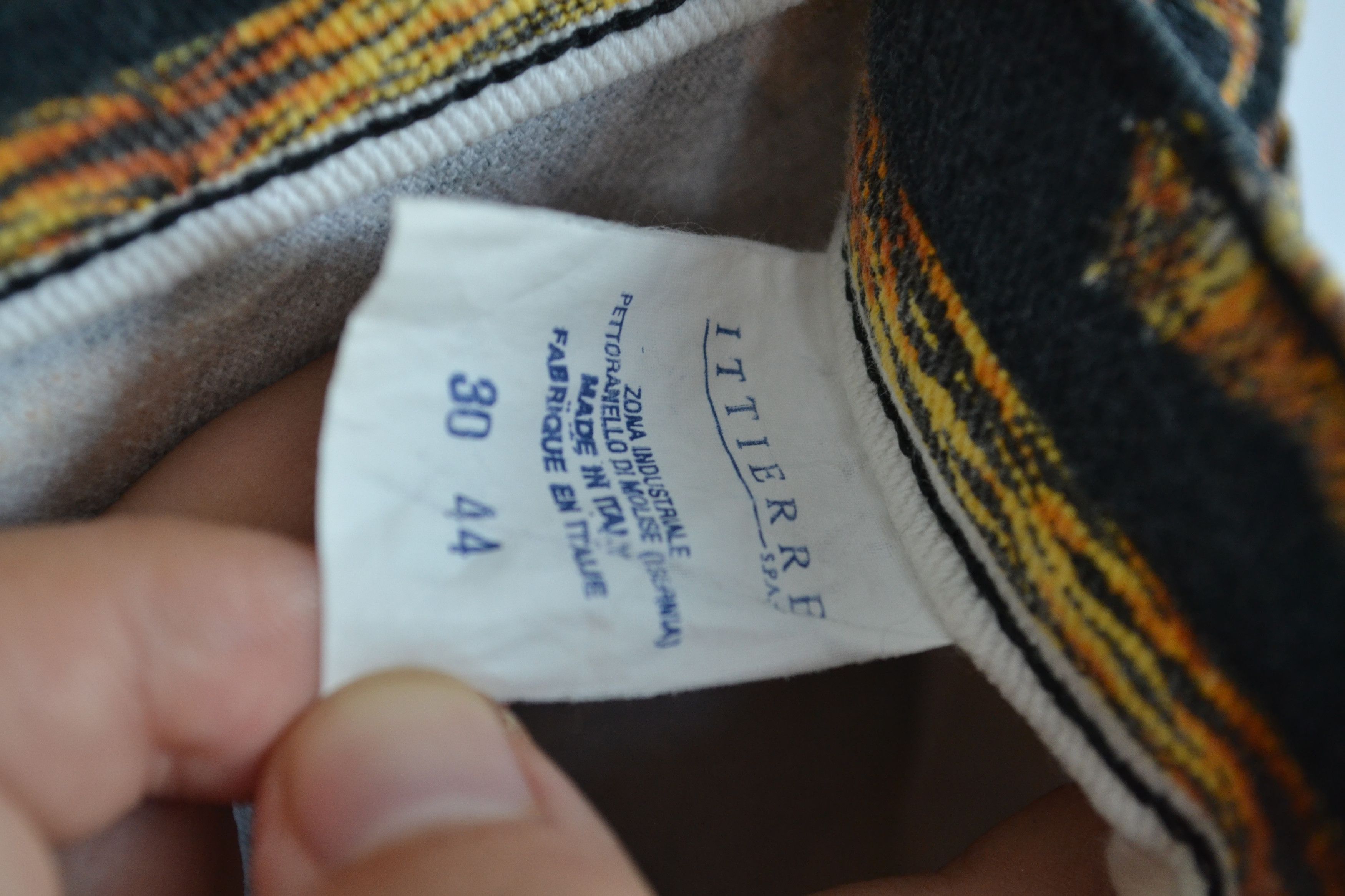 Versace Jeans Couture VERSACE Jeans Pants Printed Tiger Lion Denim Vintage 90s Size 30" / US 8 / IT 44 - 9 Thumbnail