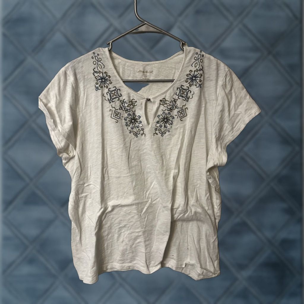 Eddie Bauer VINTAGE Eddie Bauer Shirt Women 2XL White Crochet Embroidery Cotton Raglan Short Sleeve Women Apparel Shirt Size XXL / US 16-18 / IT 52-54 - 1 Thumbnail