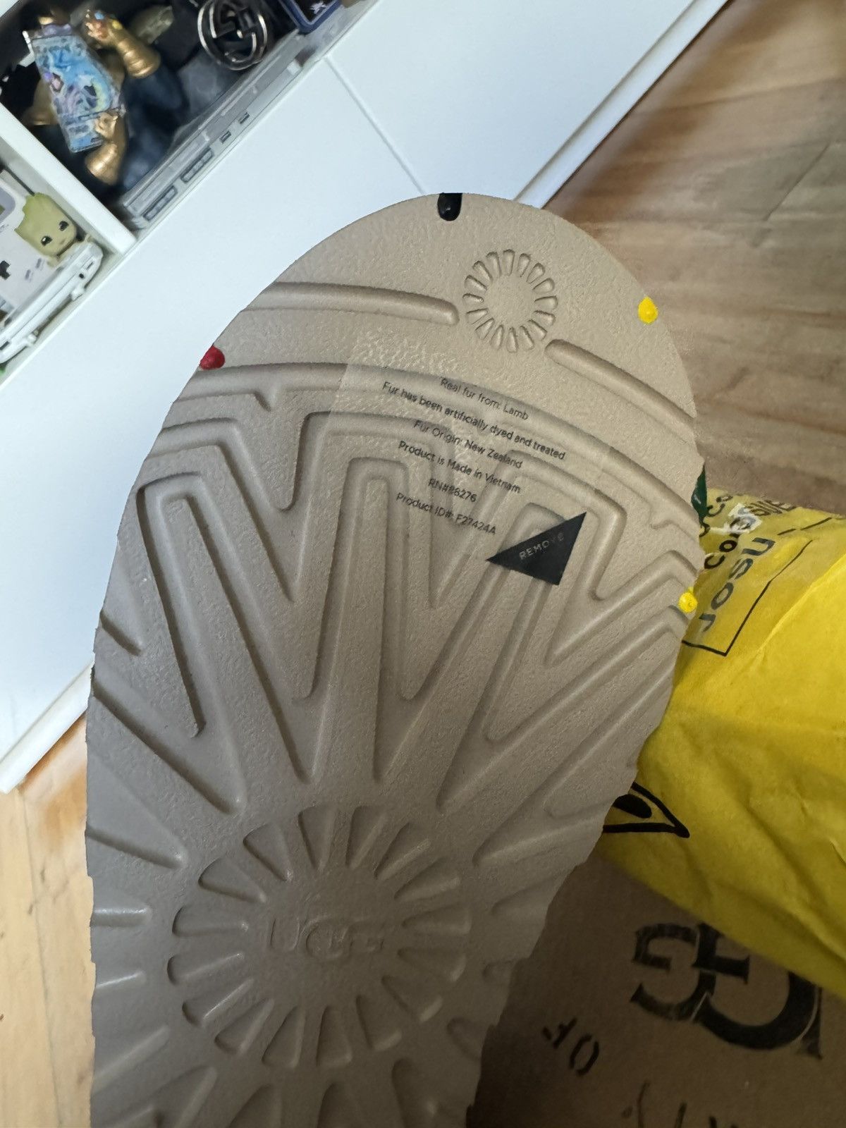 Gallery Dept. × Ugg Gallery Dept X Ugg Tasman Splatter Slipper Size US 11 / EU 44 - 8 Thumbnail