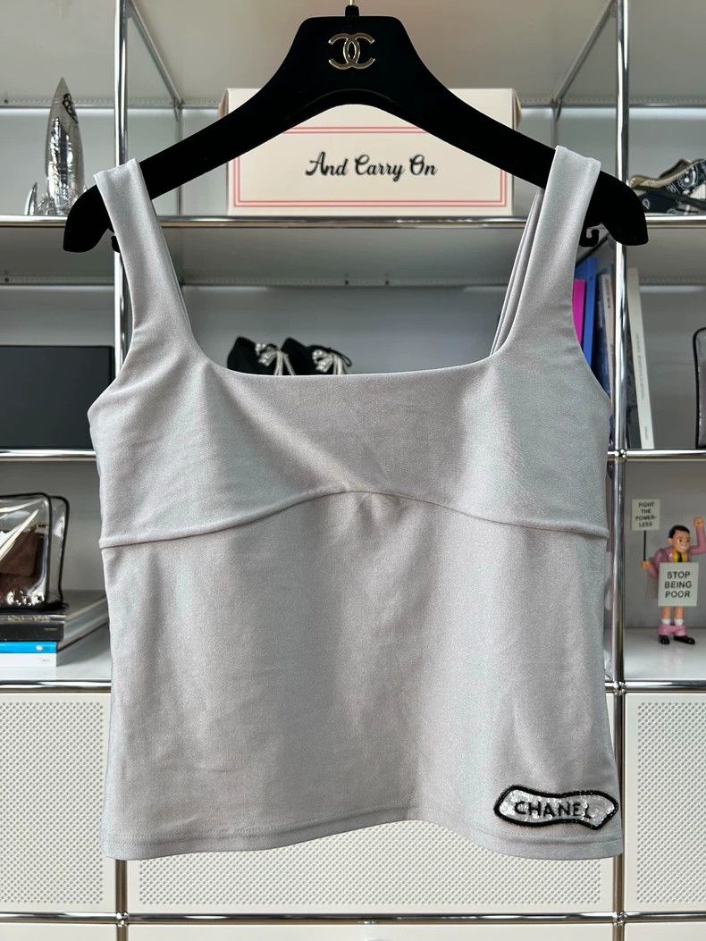 Chanel Chanel 21A Castle Series Silver Gray Embroidered Logo Vest Size XS / US 0-2 / IT 36-38 - 1 Thumbnail