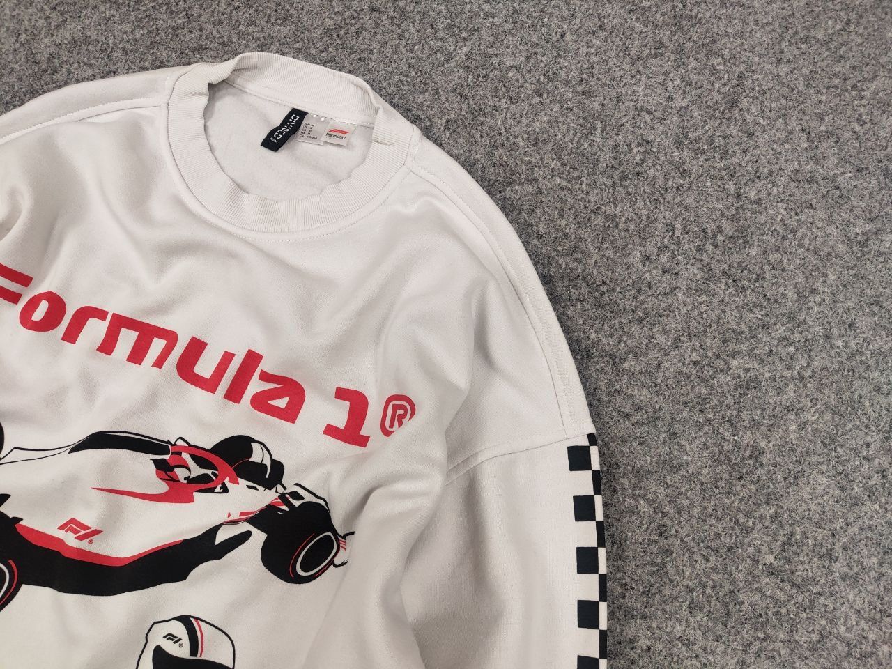 Formula 1 Formula 1 Classic Racing H&M logo Oversized Sweatshirt Size M / US 6-8 / IT 42-44 - 14 Thumbnail