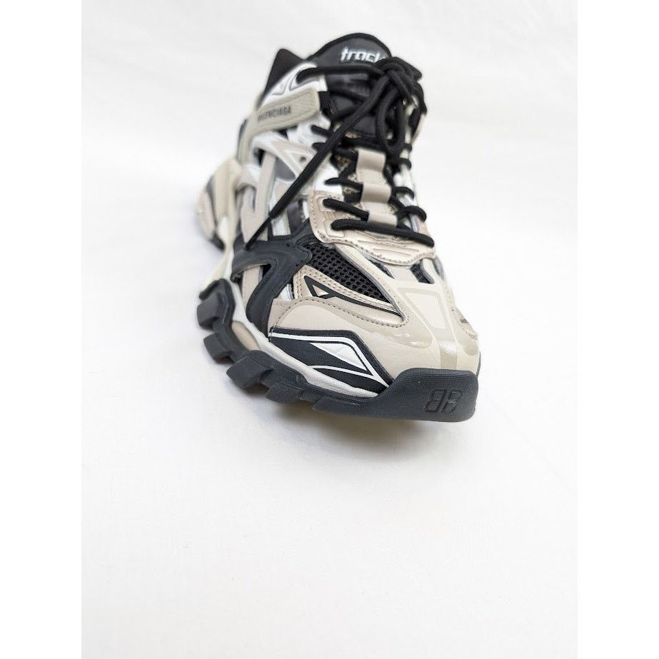 Balenciaga o1rshd1 Rubber Track.2 Open Low-Top Sneakers in Beige/Black Size US 7 / EU 40 - 9 Thumbnail