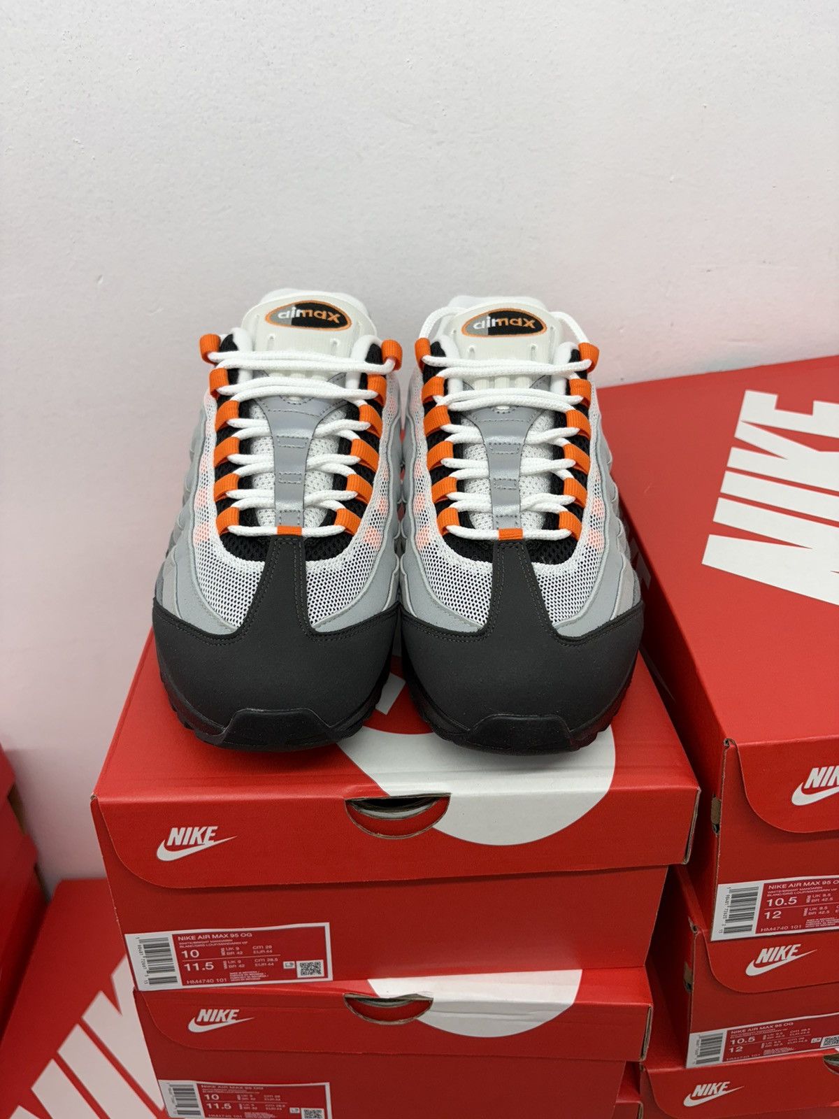 Nike Nike Air Max 95 Mandarin Size US 10 / EU 43 - 1 Thumbnail