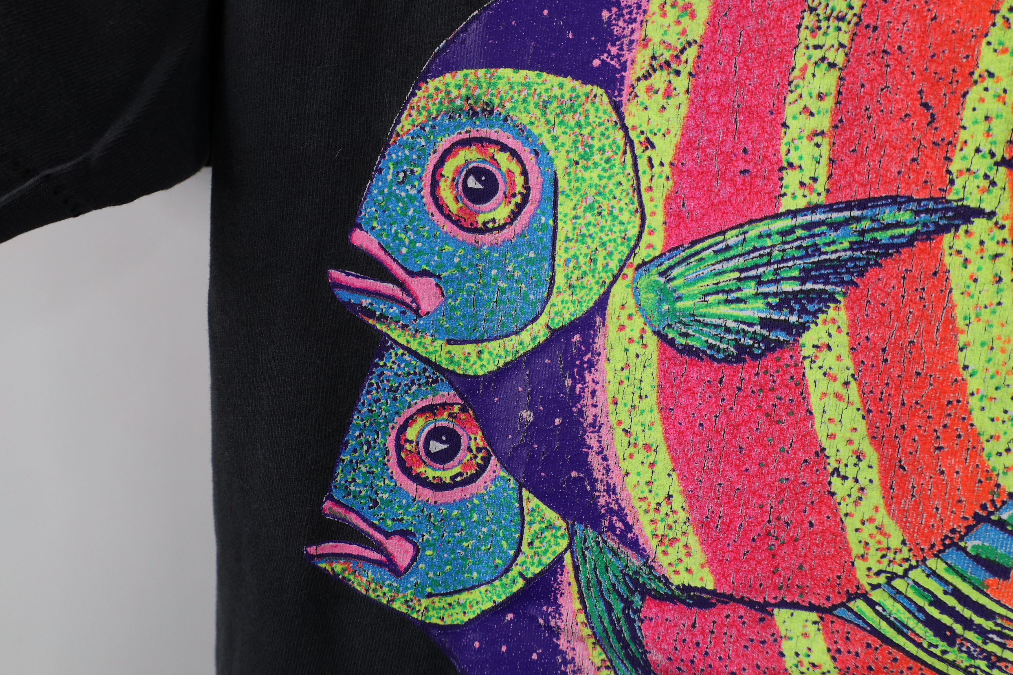 Vintage Vintage 90s Streetwear Fish Short Sleeve T-Shirt Black USA Size US XL / EU 56 / 4 - 5 Thumbnail