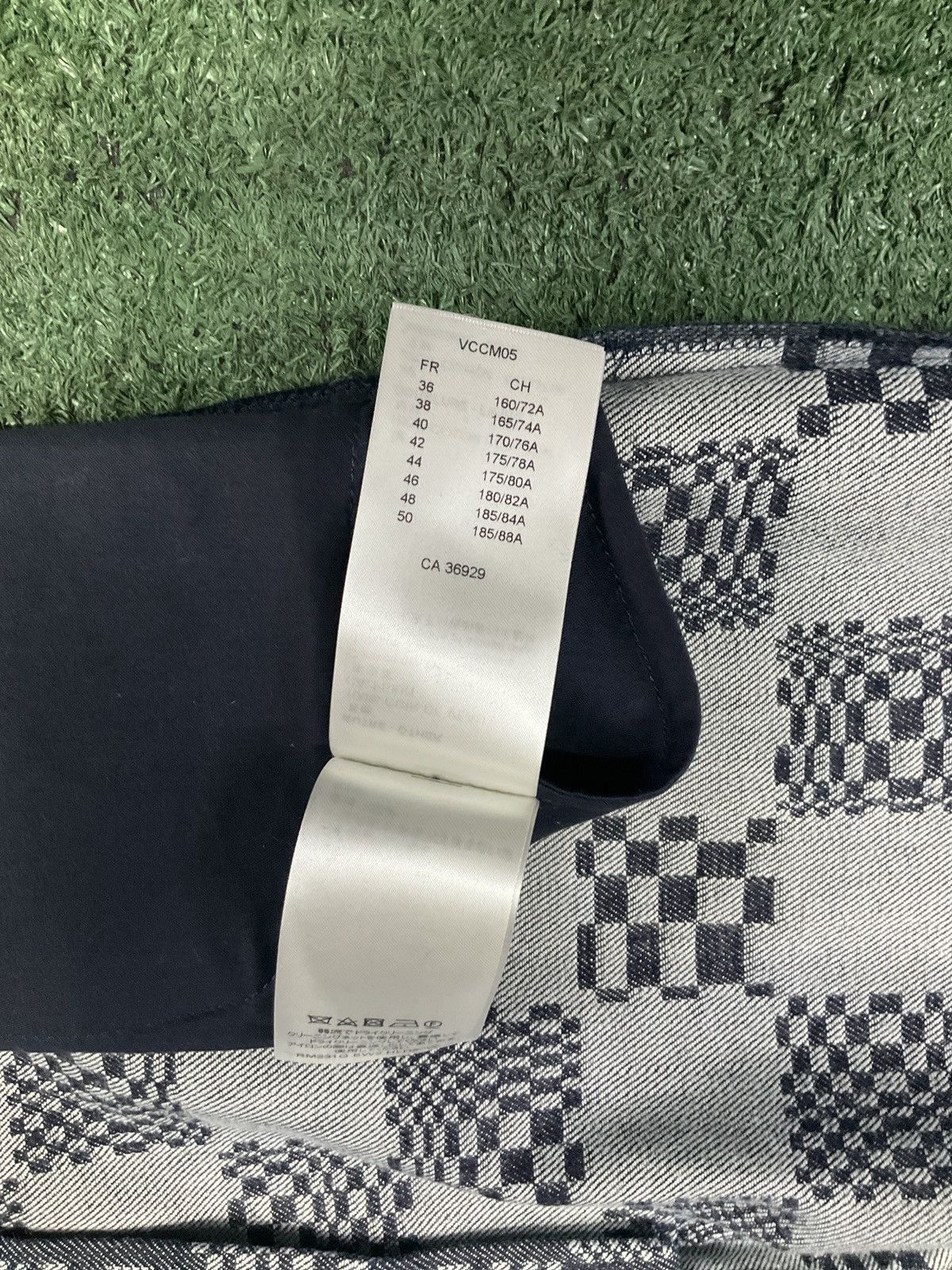 Louis Vuitton Louis Vuitton Distorted Damier Print Jeans Size US 29 - 10 Thumbnail