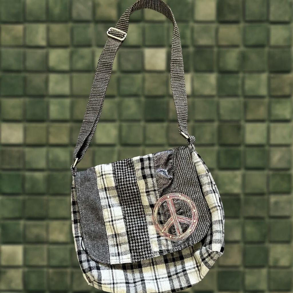 Bongo Shoulder Bag Purse Plaid Black Gray Peace Symbol Boho Adjustable Strap, Women's