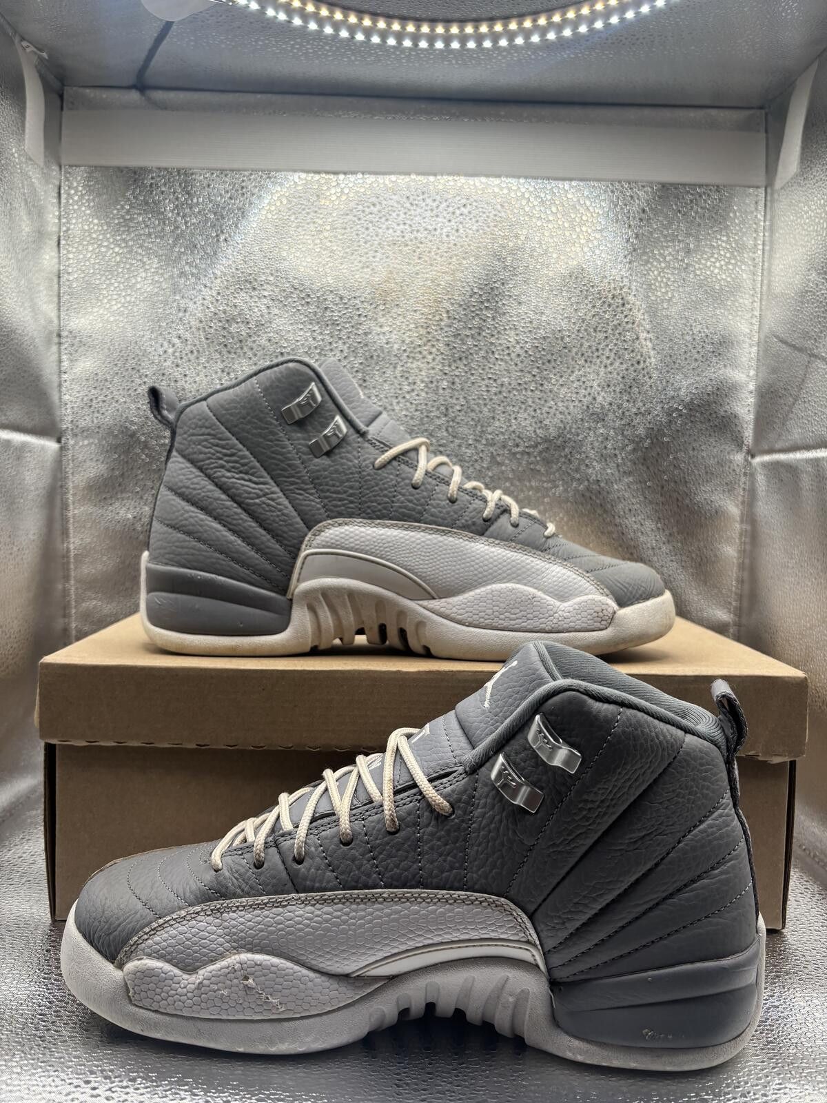 Jordan Brand Air Jordan 12 stealth GS Size US 7 / EU 40 - 5 Thumbnail