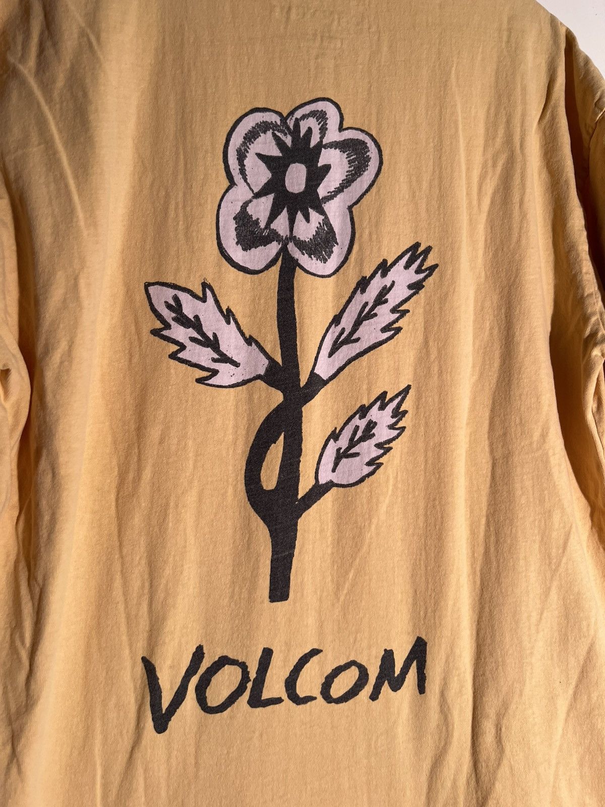 Vintage Y2K 2000’s Volcom Post Boring Flower Woman Cat Skater Shirt Size US M / EU 48-50 / 2 - 8 Thumbnail