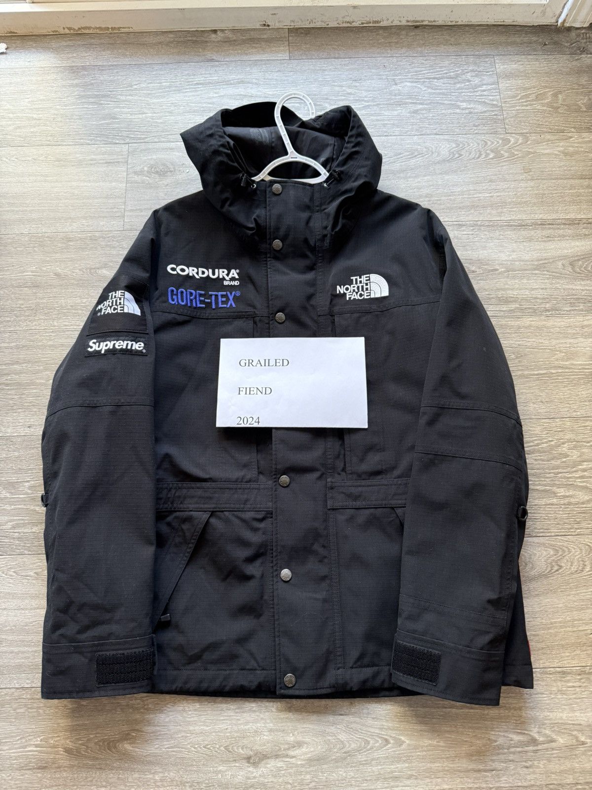 Supreme × The North Face Supreme x The North Face Black Expedition 