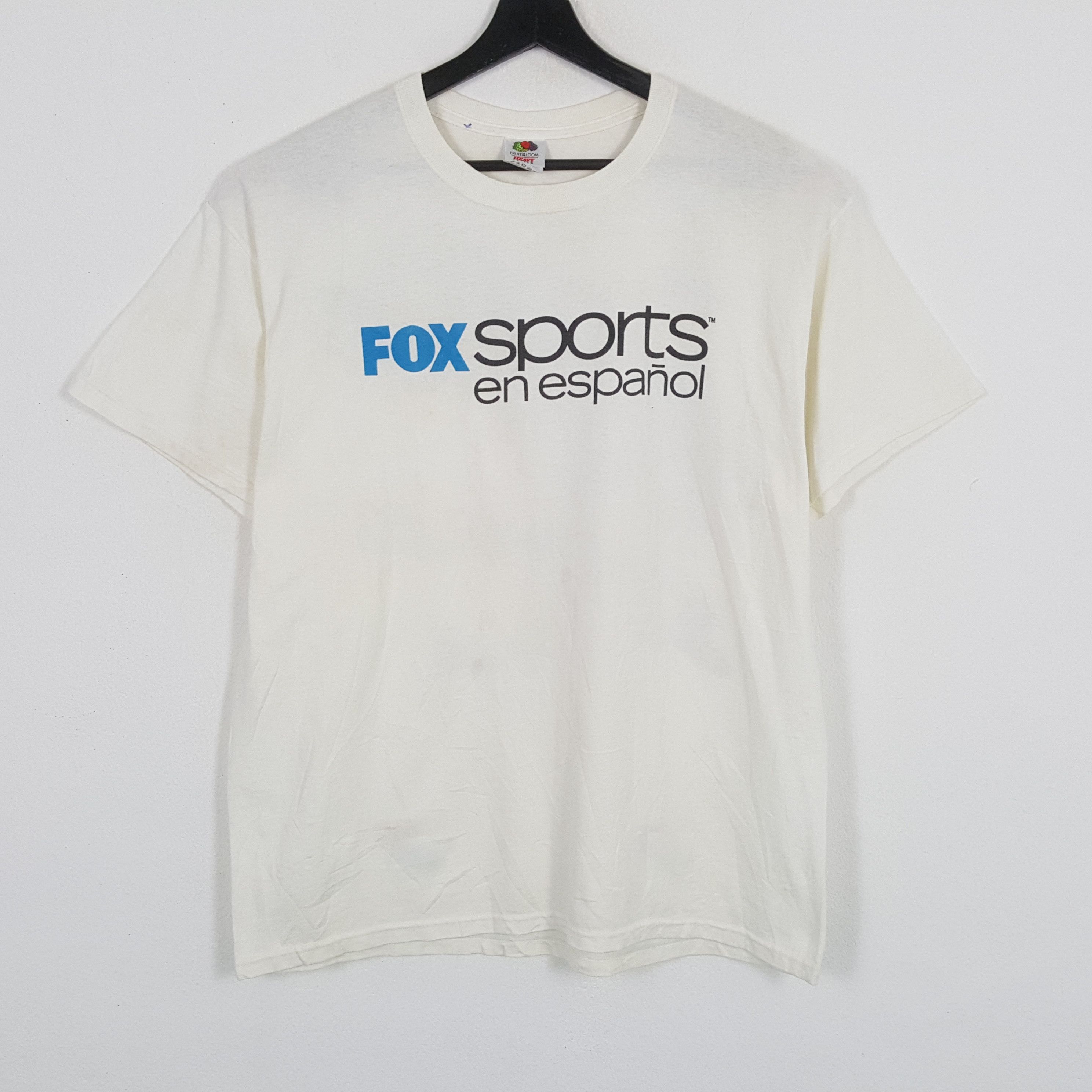 Vintage FOX SPORTS EN SEPANOL Television Channel Tshirt Size US L / EU 52-54 / 3 - 3 Thumbnail