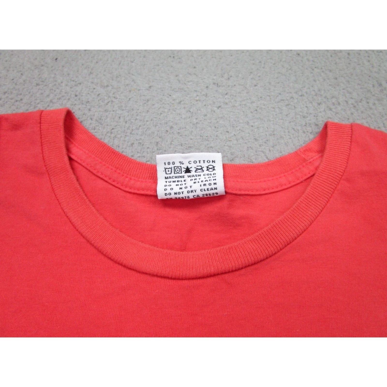 Undefeated VINTAGE Undefeated T-Shirt Men Medium Orange Casual 90s USA Cotton Size US M / EU 48-50 / 2 - 4 Thumbnail