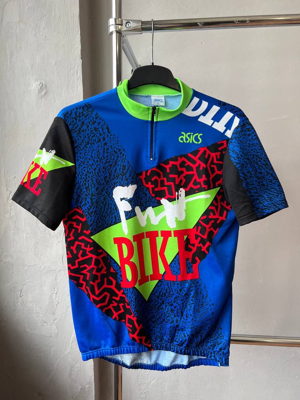 Asics 1980 RARE ASICS “FUN BIKE” CYCLING JERSEY SHIRT DESIGN SZ XL Size US XL / EU 56 / 4 - 2 Thumbnail