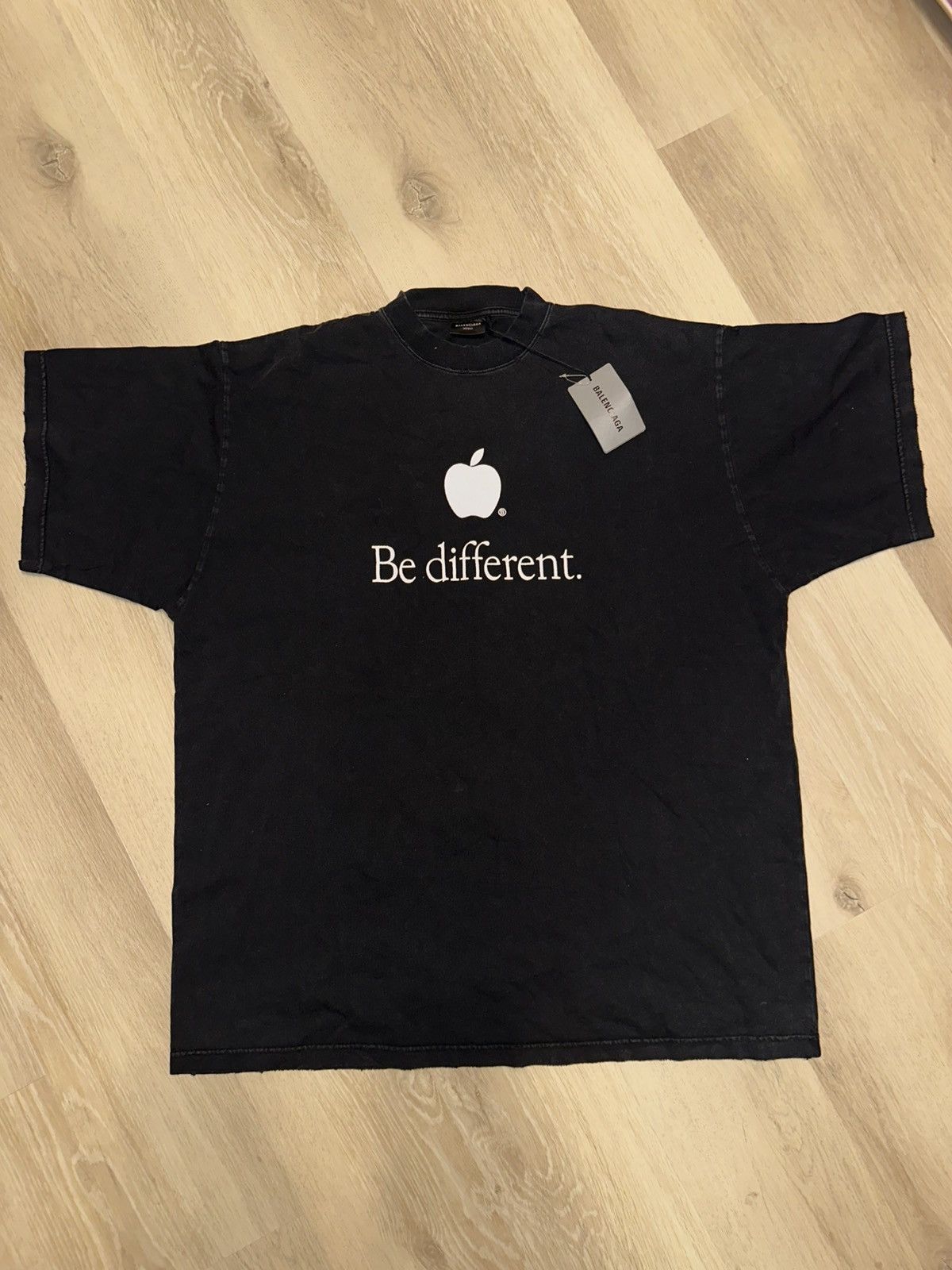 Balenciaga Balenciaga Be Different Vintage Jersey Size US L / EU 52-54 / 3 - 1 Thumbnail