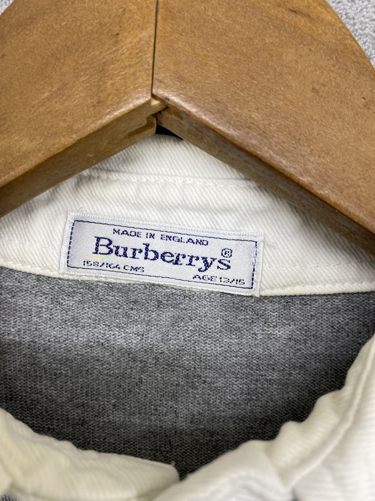 Burberry VINTAGE BURBERRYS OF LONDON POLO RUGBY (MADE IN ENGLAND) Size US M / EU 48-50 / 2 - 6 Thumbnail
