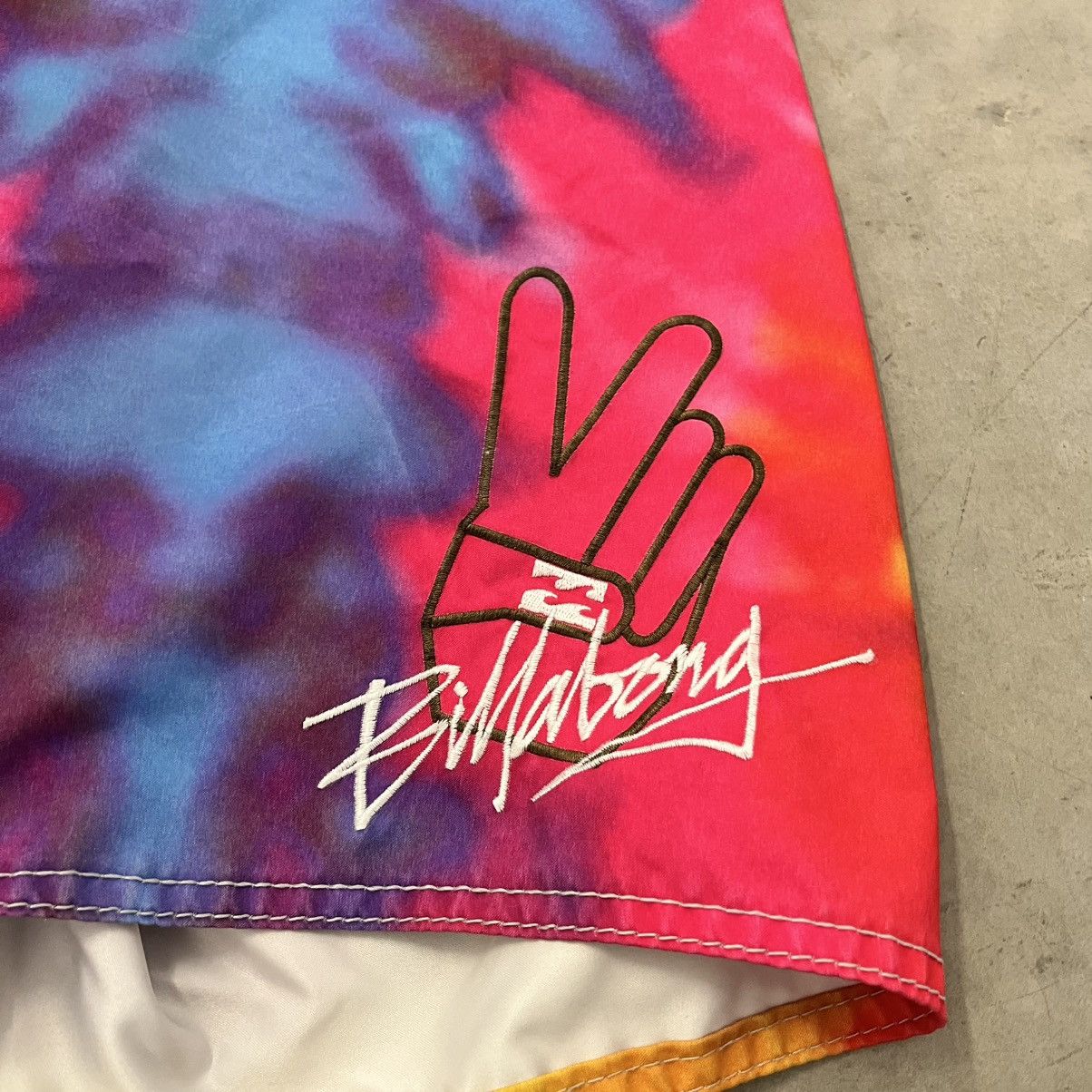 Billabong × Designer Vintage Y2K Billabong Tie Dye Swim Trunks Board Shorts 33" Size US 33 - 5 Thumbnail