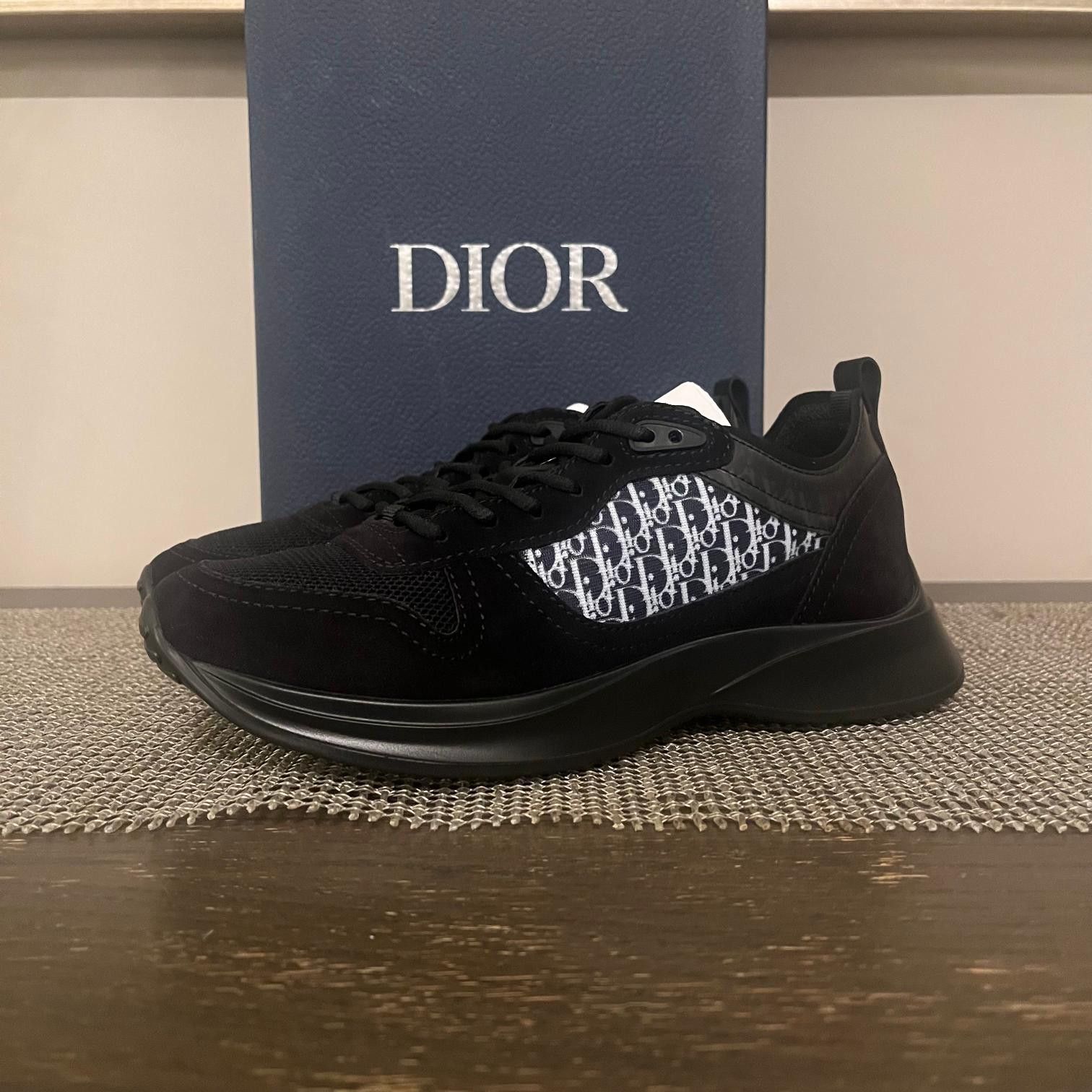 Dior o1rshd1 B25 Triple Runner Suede Oblique Mesh Sneakers Black Size US 6 / EU 39 - 1 Thumbnail