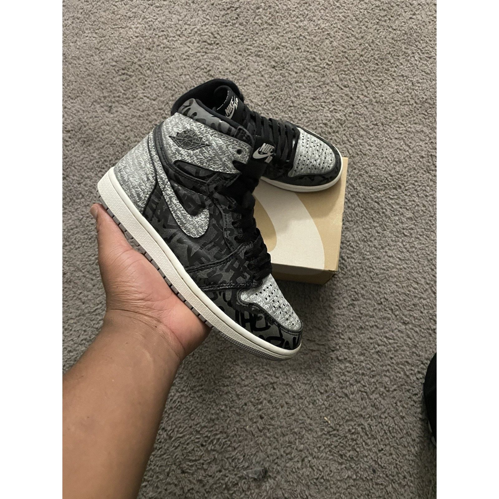Nike Size 5y- Nike Jordan Retro 1 Rebellionaire Men’s Women’s 6.5 Size US 5 / EU 37 - 1 Thumbnail