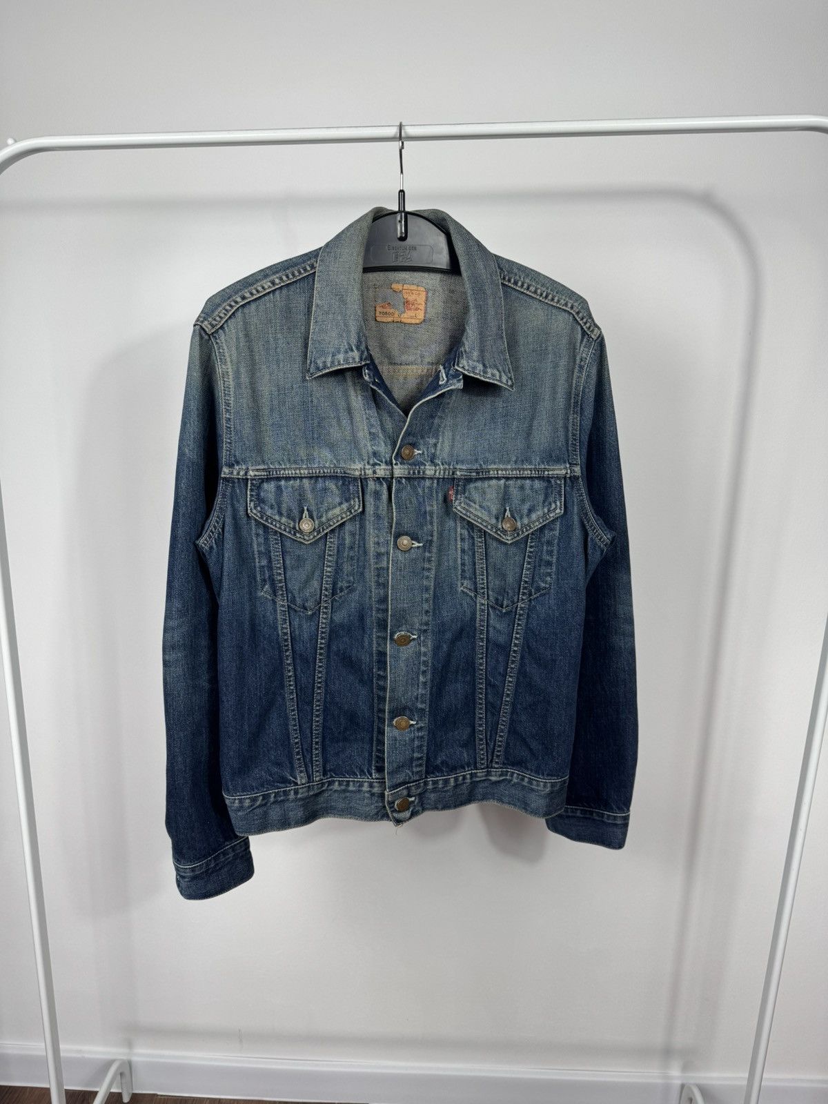 Levi's Vintage Levis Women Denim Jacket Faded Blue Trucker Size L Size L / US 10 / IT 46 - 1 Thumbnail