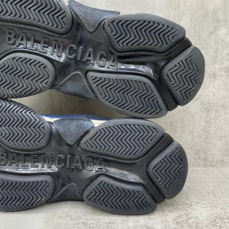 Balenciaga Balenciaga Triple Sneakers in Fog Blue-2505 Size US 8.5 / EU 41-42 - 9 Thumbnail