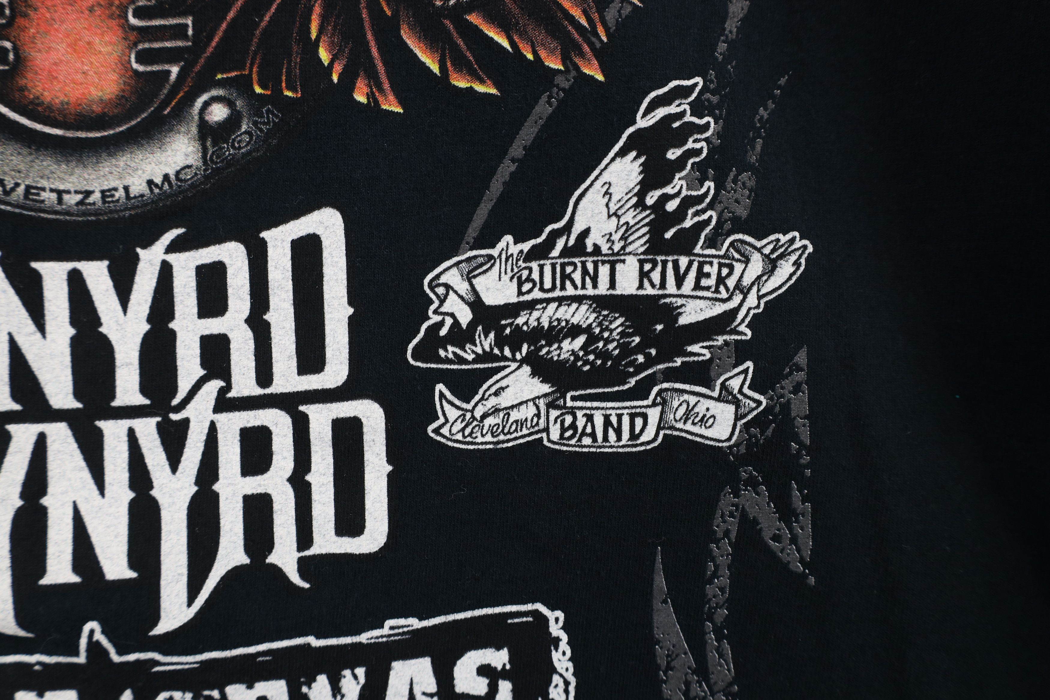 Vintage Vintage Y2K 2011 Ohio Wetzelland Skynyrd 69 Band T-Shirt Size US XL / EU 56 / 4 - 12 Thumbnail