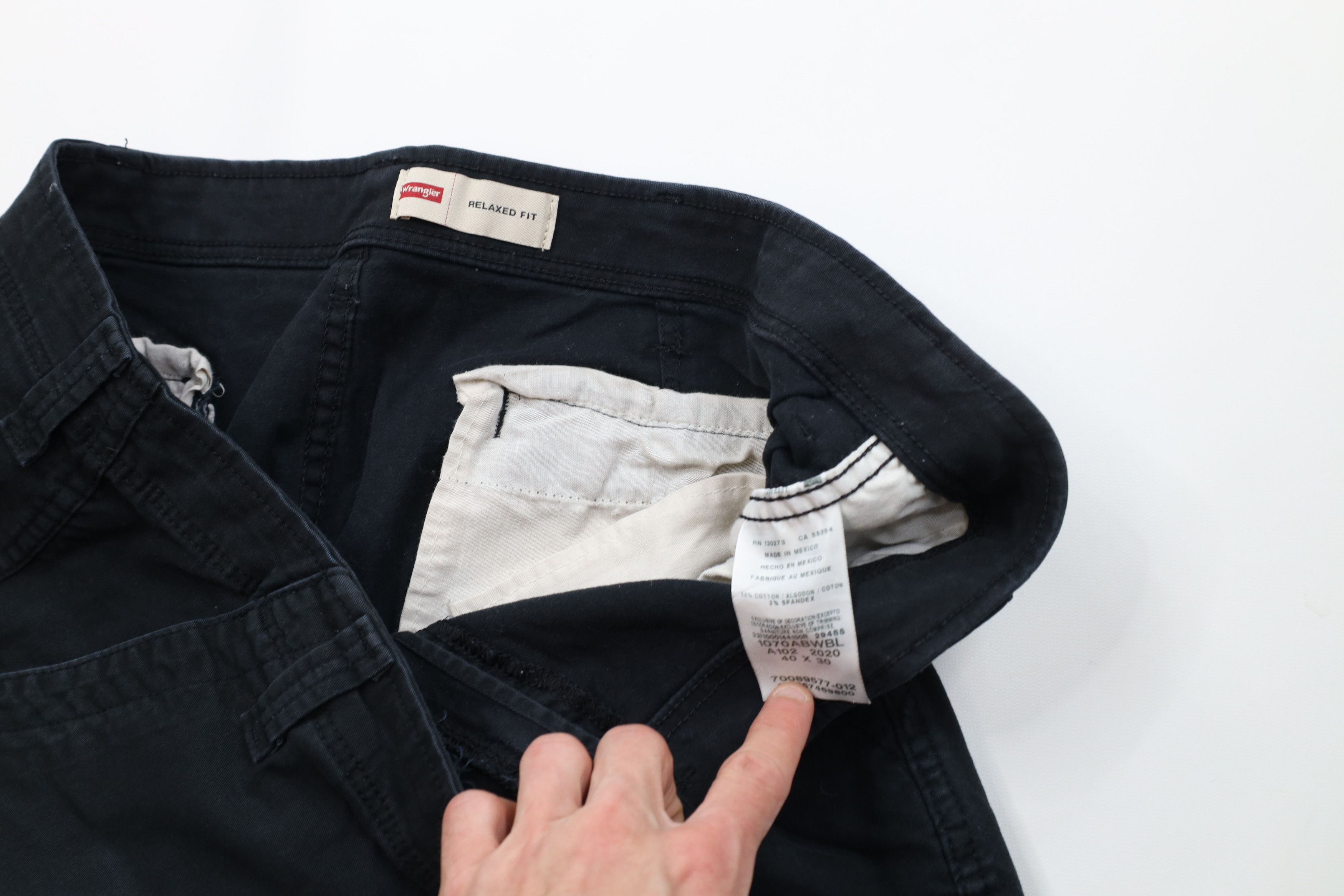 Wrangler Vintage Y2K Wrangler Relaxed Wide Leg Cargo Pants Black Size US 40 / EU 56 - 8 Thumbnail