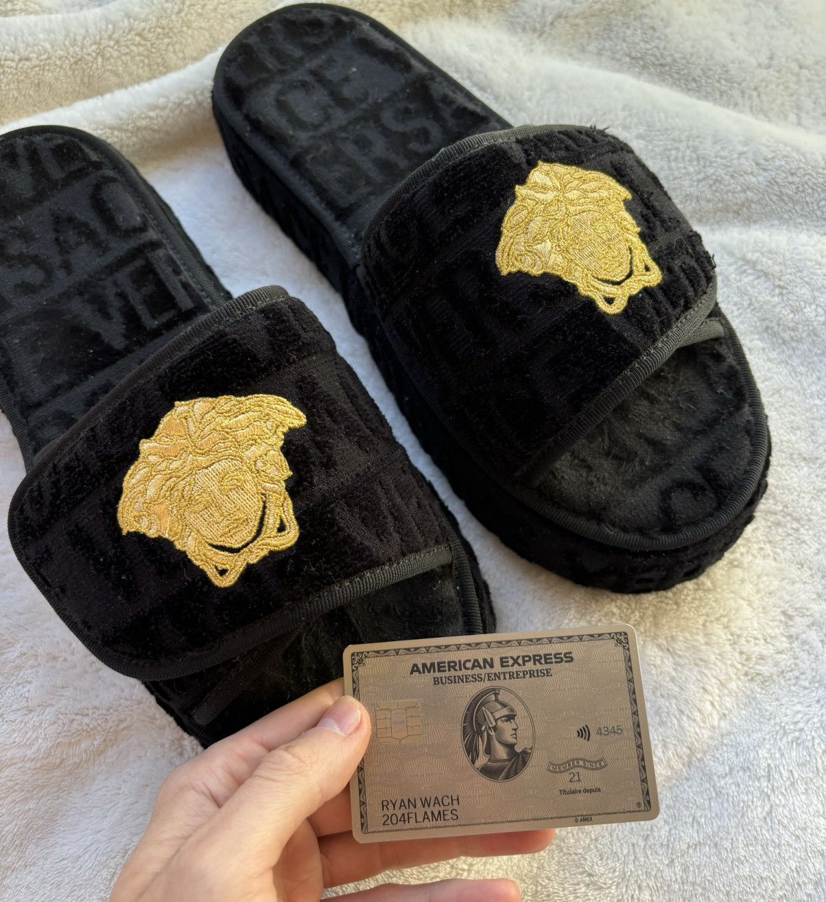 Versace Versace Black/Gold Medusa Slippers/Slides Size US 9 / EU 42 - 2 Thumbnail