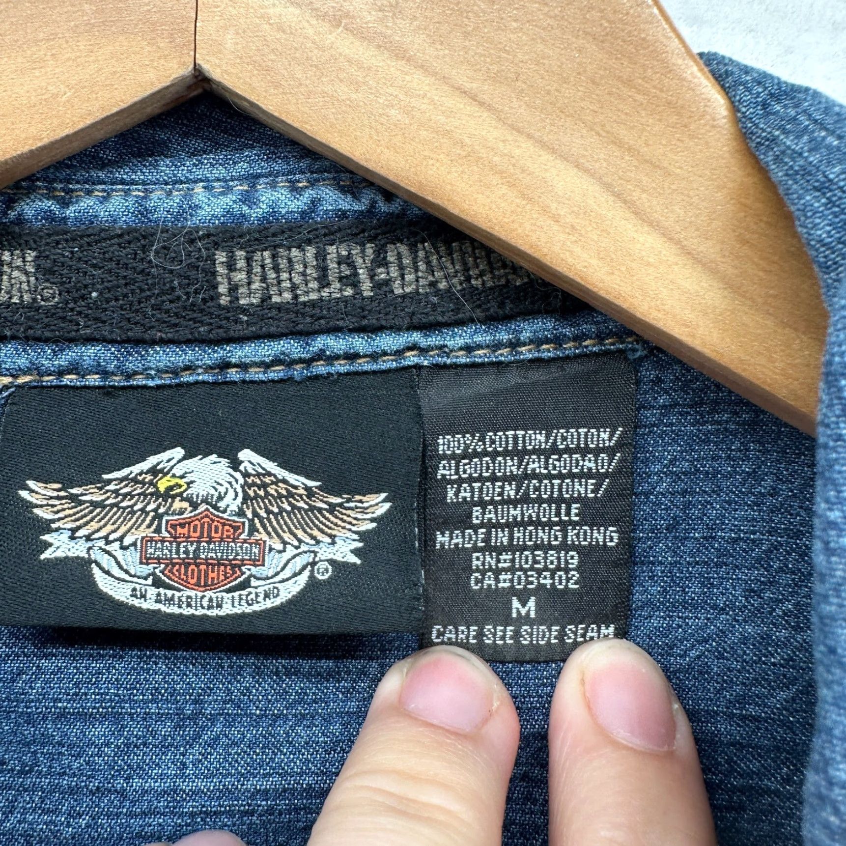 Harley Davidson VINTAGE Harley-Davidson Button-Up Shirt Blue Women’s M Denim V-Twin Power Patch Size L / US 10 / IT 46 - 4 Thumbnail
