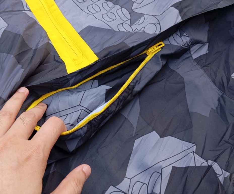 Adidas × LEGO Adidas x LEGO Windbreaker Jacket for kids youth children 🧒 Size US XXS / EU 40 - 6 Thumbnail