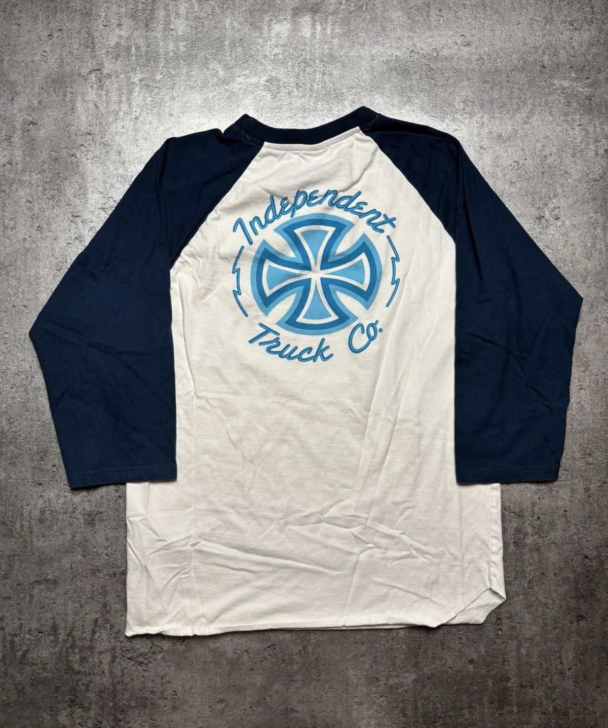 Independent Truck Co. × Vintage Vintage Independent y2k big logo 3/4 sleeve tee 90’s Size US M / EU 48-50 / 2 - 2 Thumbnail