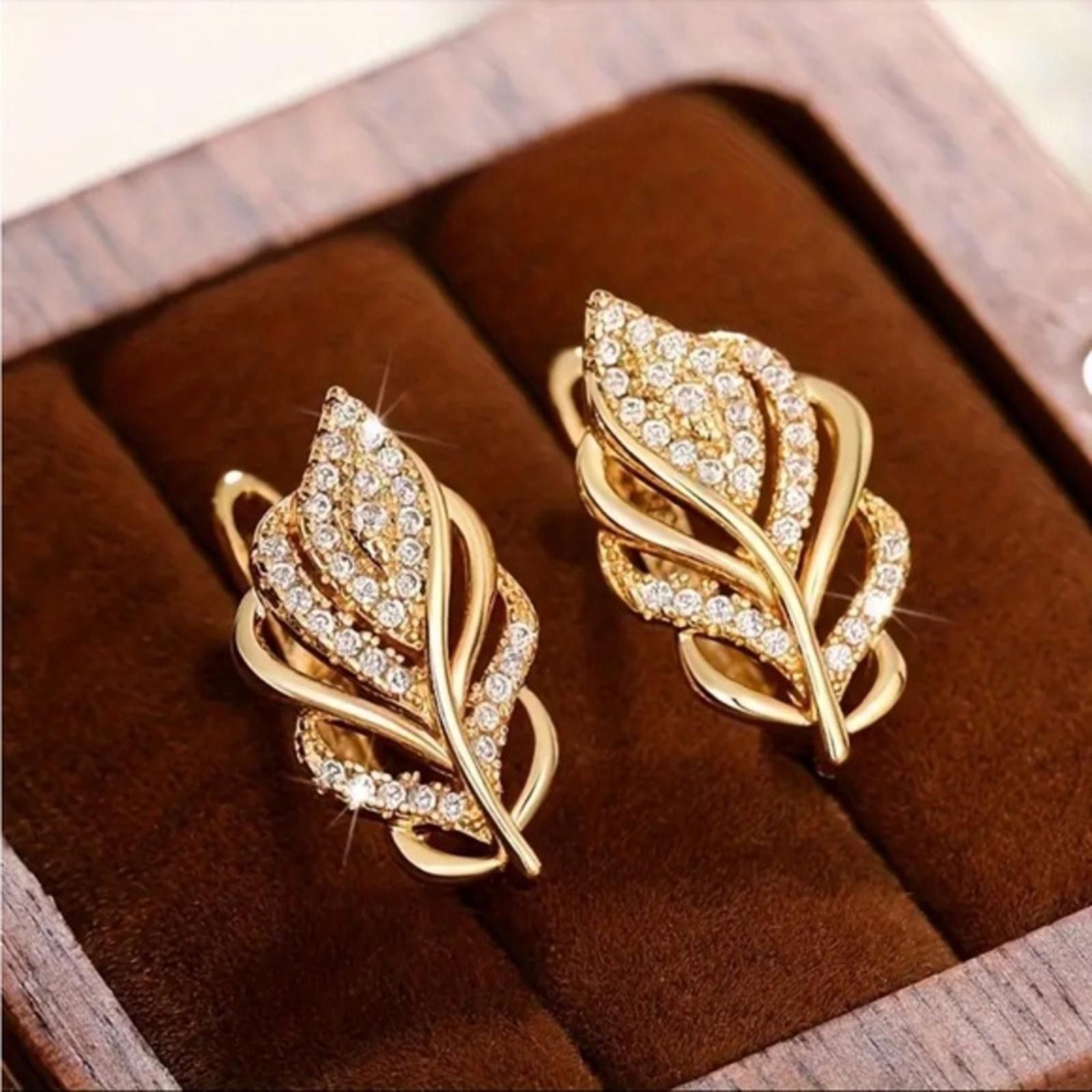 Designer Luxurious Gold Plated Hoop Earrings Women Zirconia Jewelry Size ONE SIZE - 1 Thumbnail
