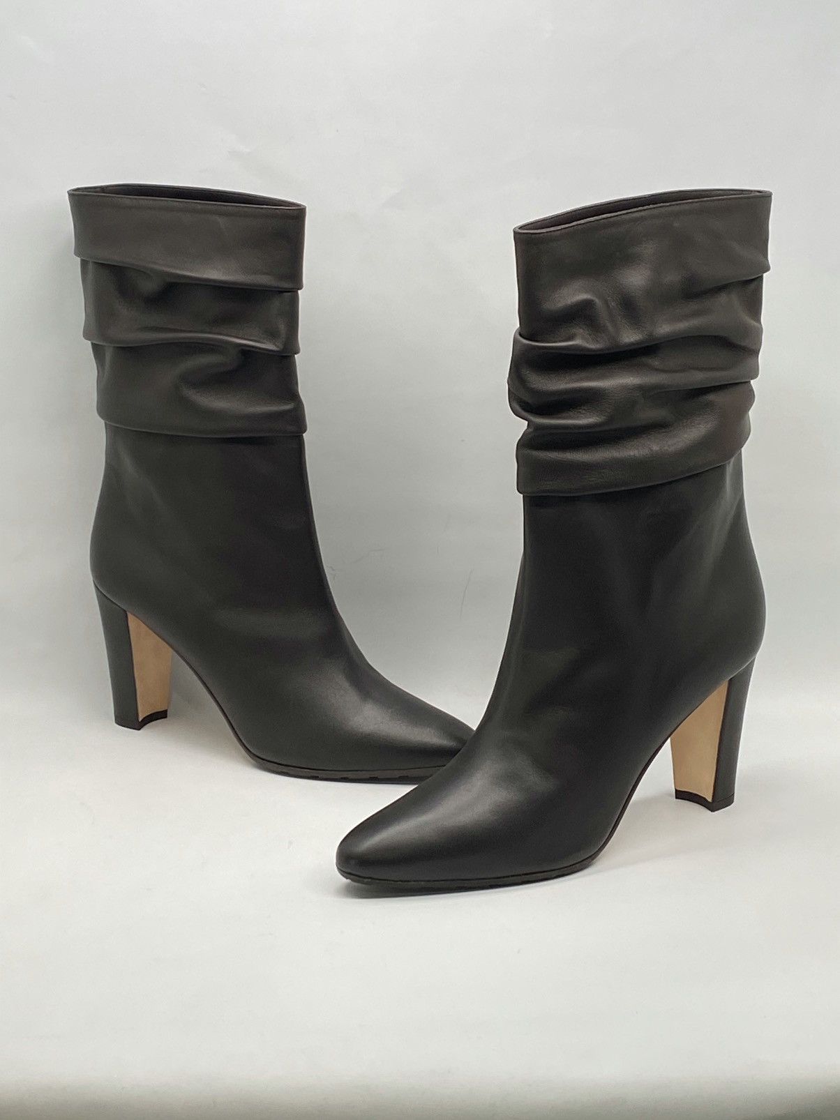 Manolo Blahnik Manolo Blahnik Calasso 90MM Ruched Leather Boots size 38.5 Size US 8.5 / IT 38.5 - 14 Thumbnail