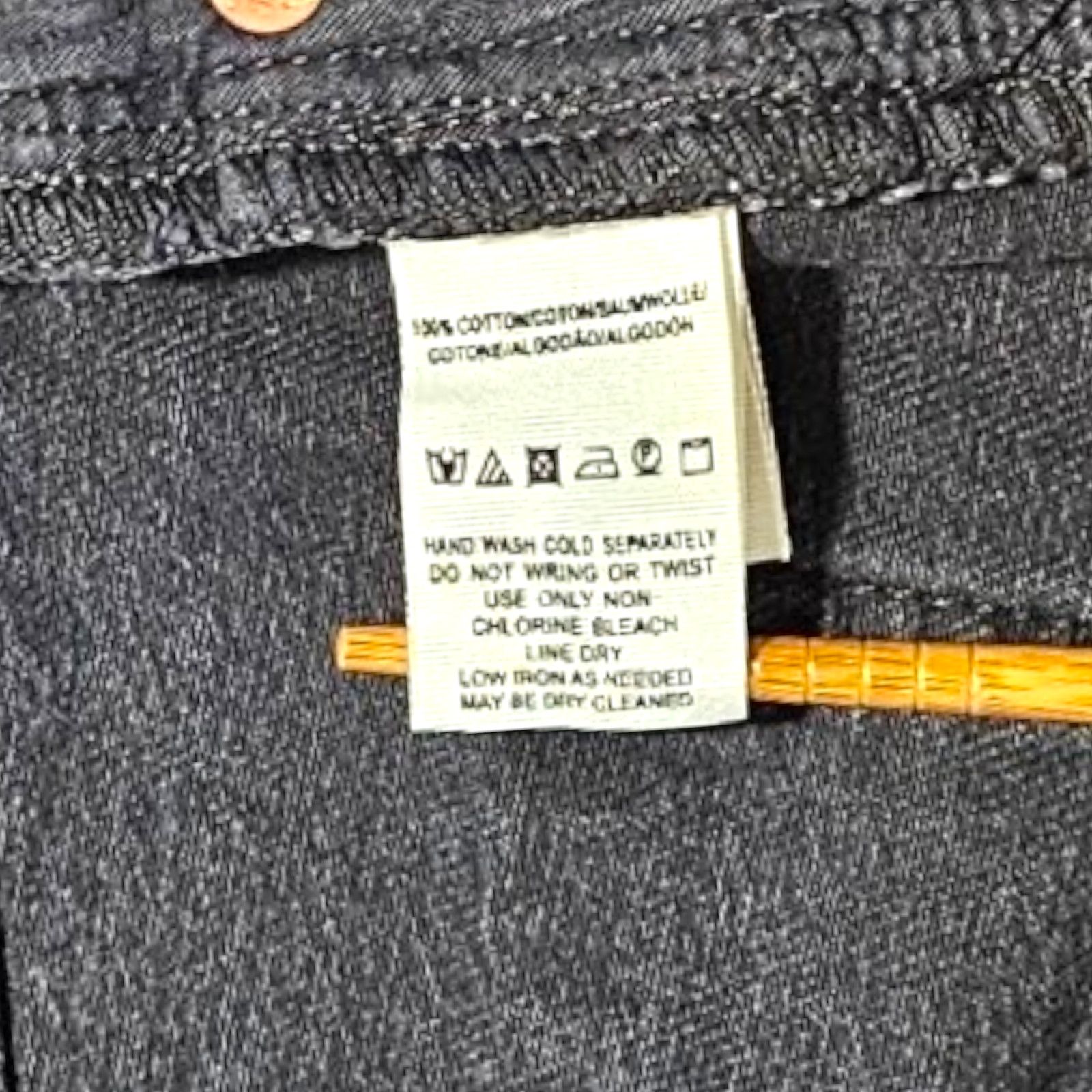 Free People EUC Free People Mini Zip It Up Skirt Sz. 4 Washed Black Size 27" / US 4 / IT 40 - 11 Thumbnail