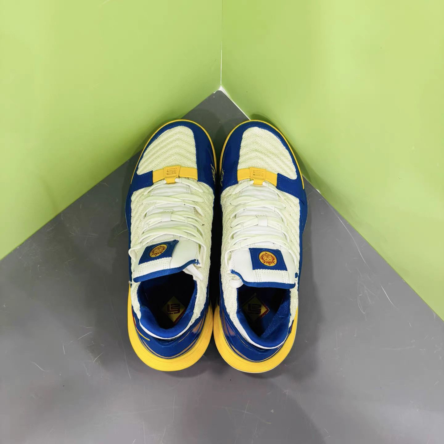 Nike Nike LeBron 16 SuperBron Basketball Shoes K15 Size US 10 / EU 43 - 7 Thumbnail