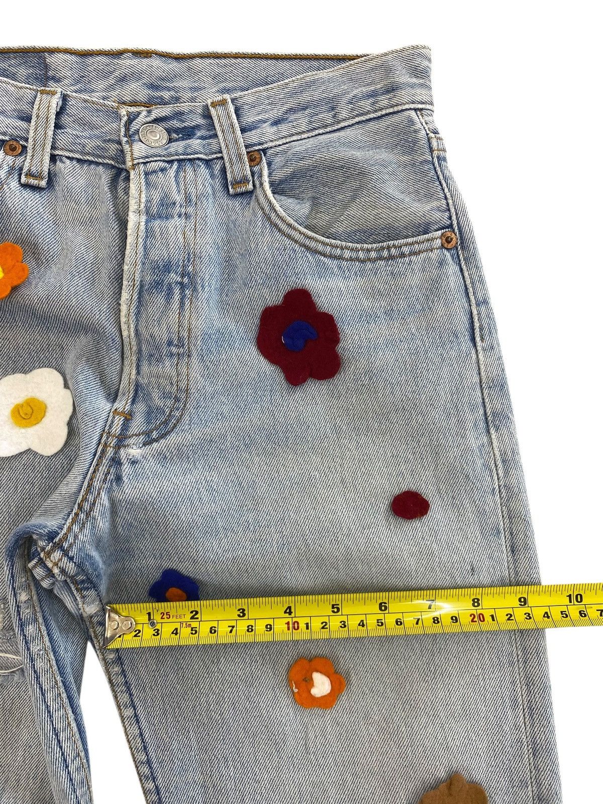 Levi's Levi's 501 distressed denim jeans with floral patches jeans Size 26" / US 2 / IT 38 - 6 Thumbnail