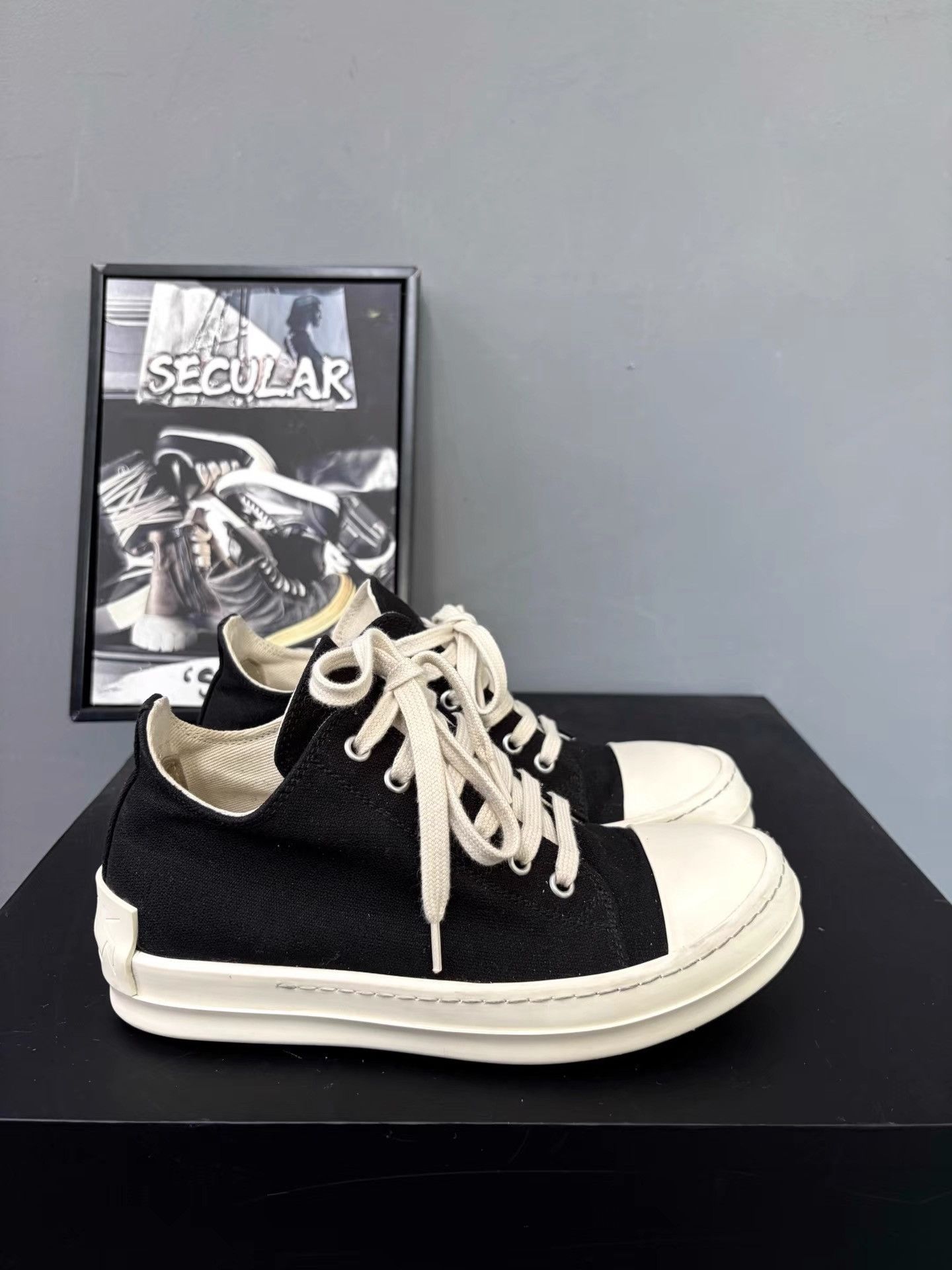 Rick Owens Rick Owens DRKSHDW Canvas Low-Top Sneakers K34 Size US 6 / IT 36 - 4 Thumbnail