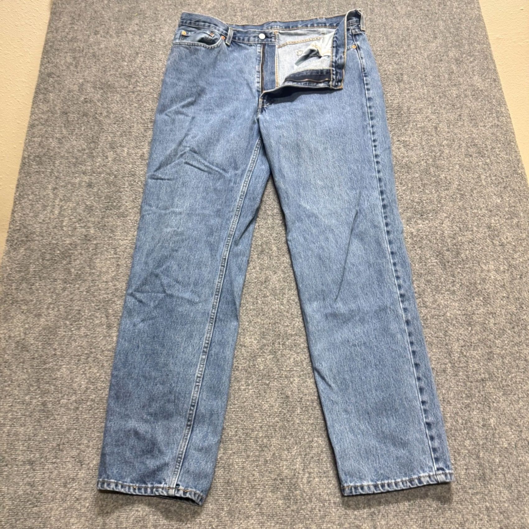 Vintage Levi 550 Denim Jeans Men 38x34 Light Blue Washed Relaxed Fit Original Denim Straight Jeans Mens Blue 550 Levi Jeans Vintage style? Size US 38 / EU 54 - 2 Thumbnail