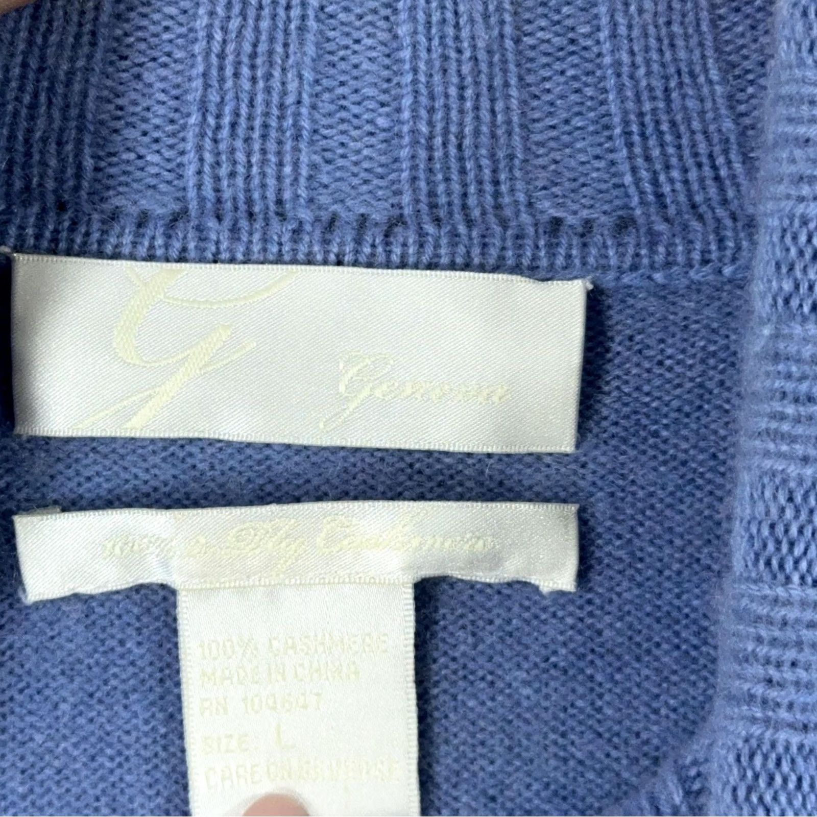 Vintage VINTAGE Geneva Sweater Womens L Blue 100% Cashmere Slim Turtleneck Raglan Pullover Knit Shirt Mens? Size L / US 10 / IT 46 - 2 Thumbnail