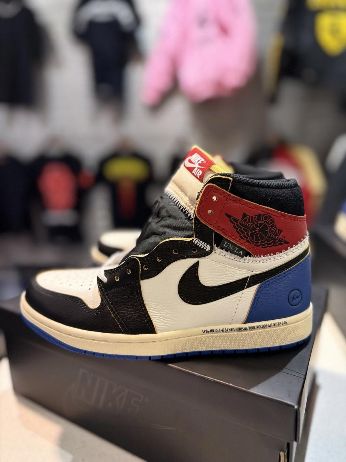 Jordan Brand Air Jordan 1 x Union x Fragment Black and Varsity Red (7.5) Size US 7.5 / EU 40-41 - 9 Thumbnail